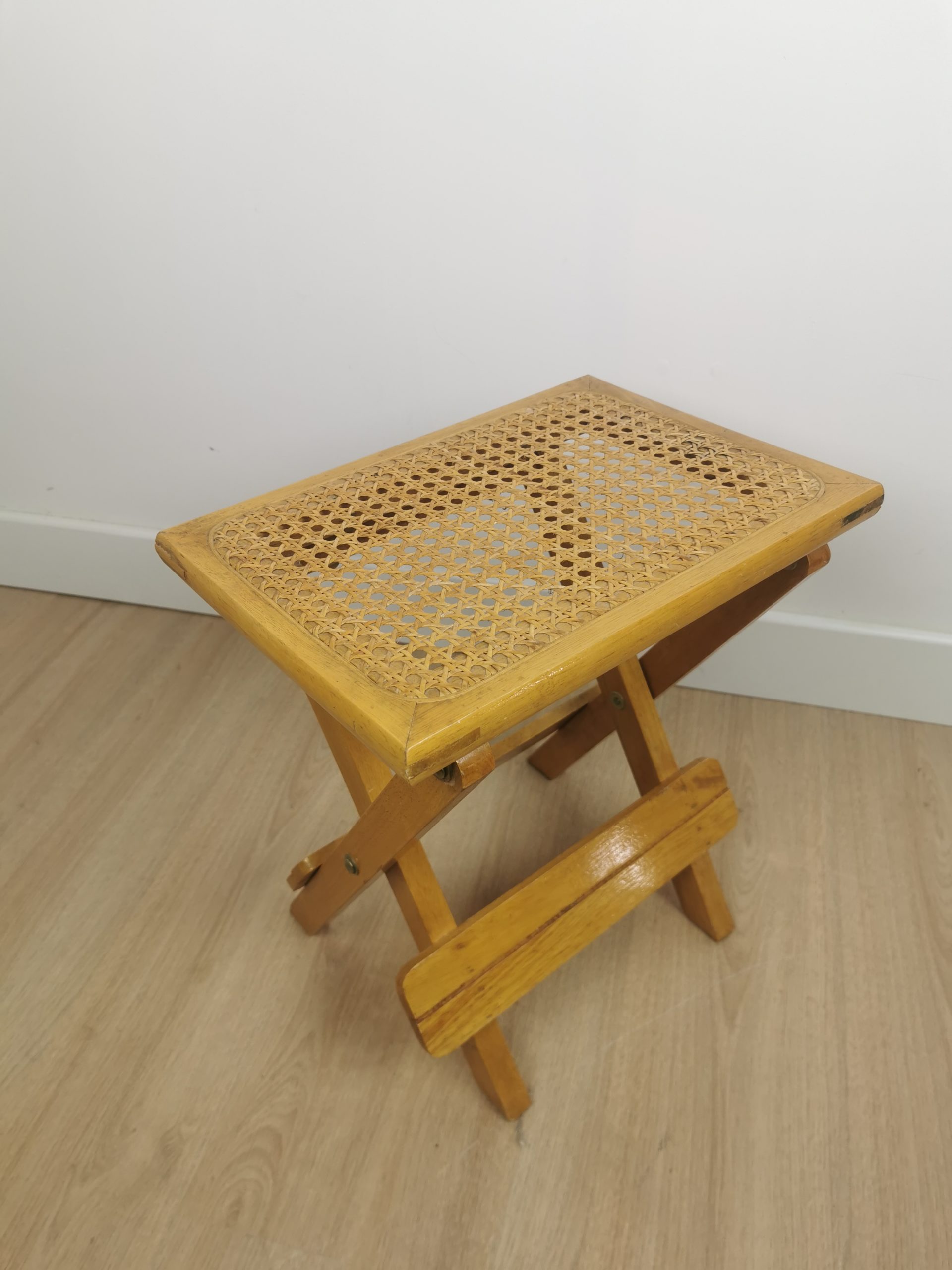 Petit tabouret pliable vintage – Image 6