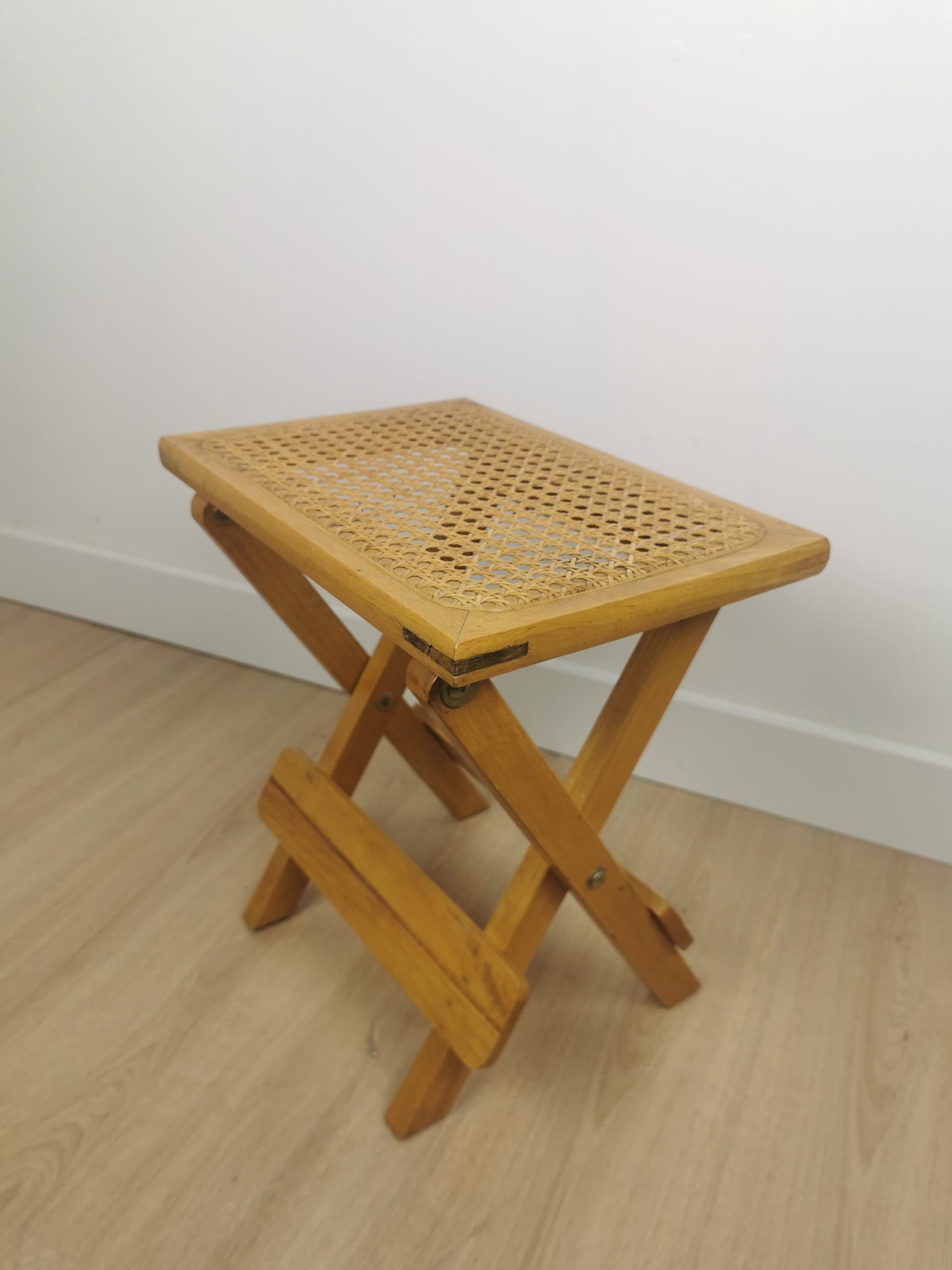 Petit tabouret pliable vintage – Image 8