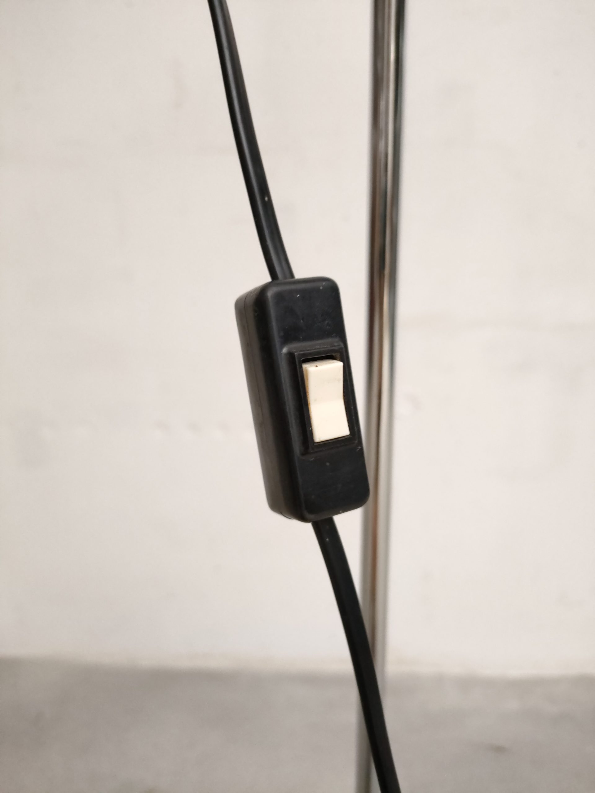 Lampe su pied jaune – Image 11