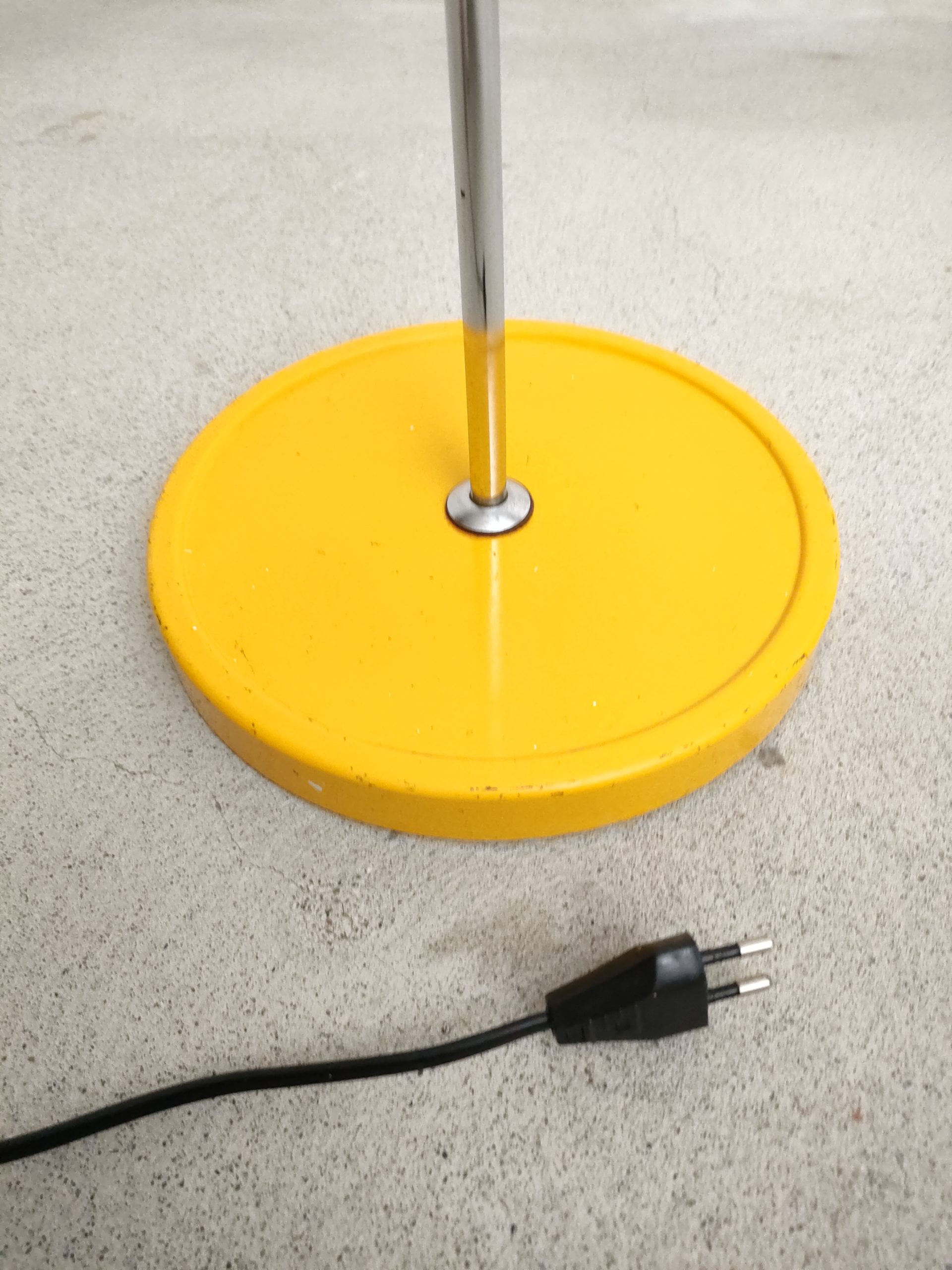 Lampe su pied jaune – Image 12