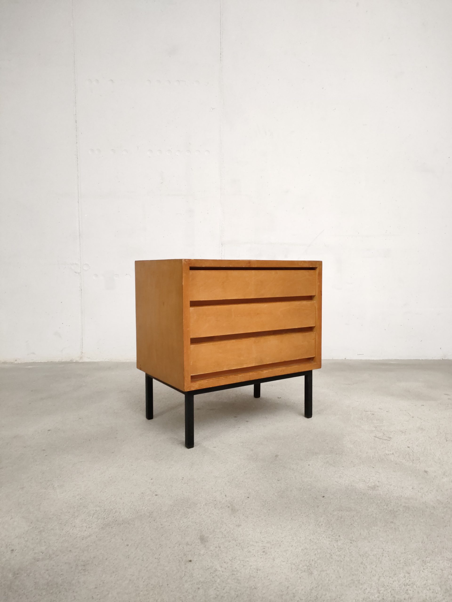 Table de nuit vintage – Image 3