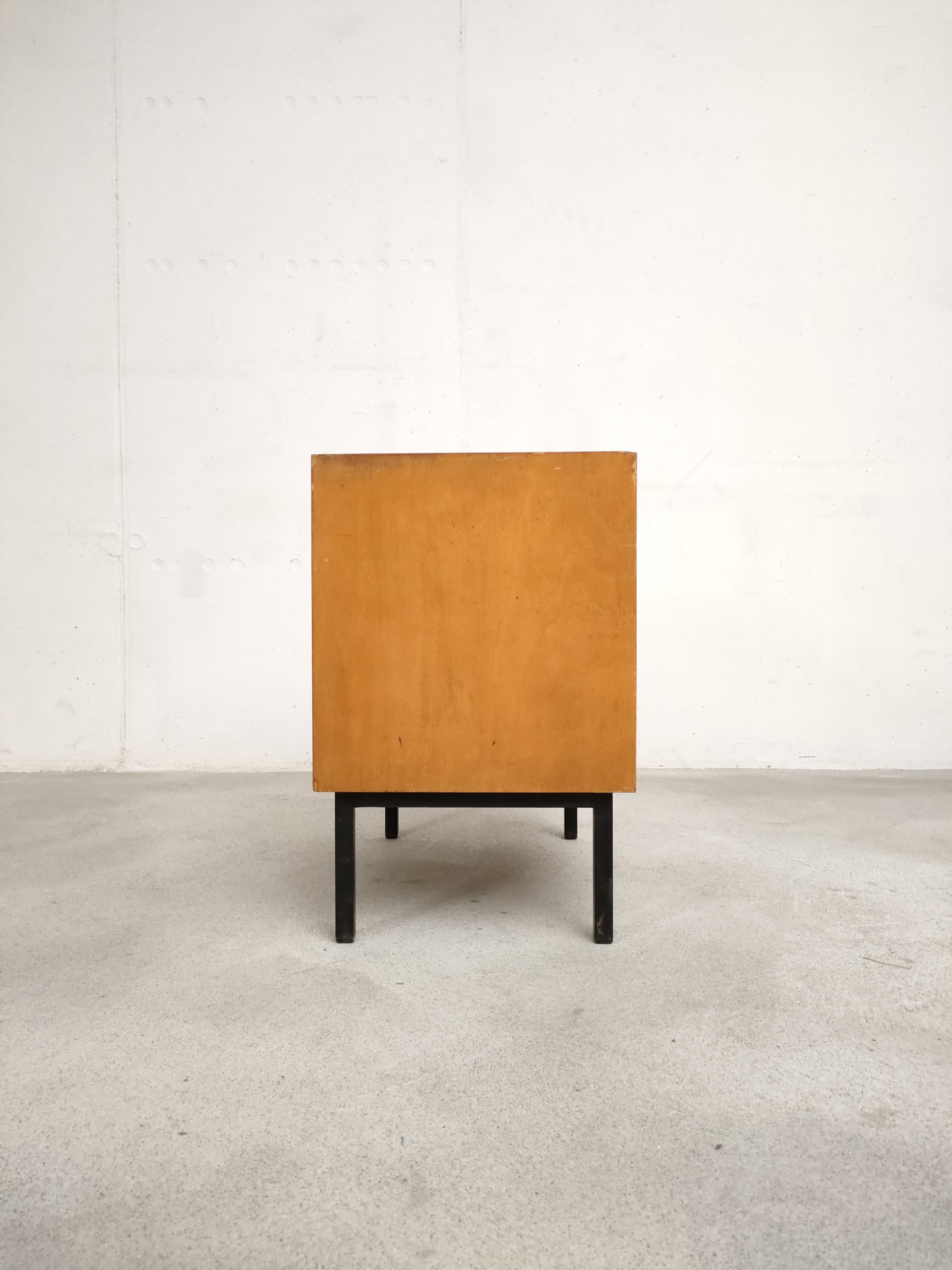 Table de nuit vintage – Image 12