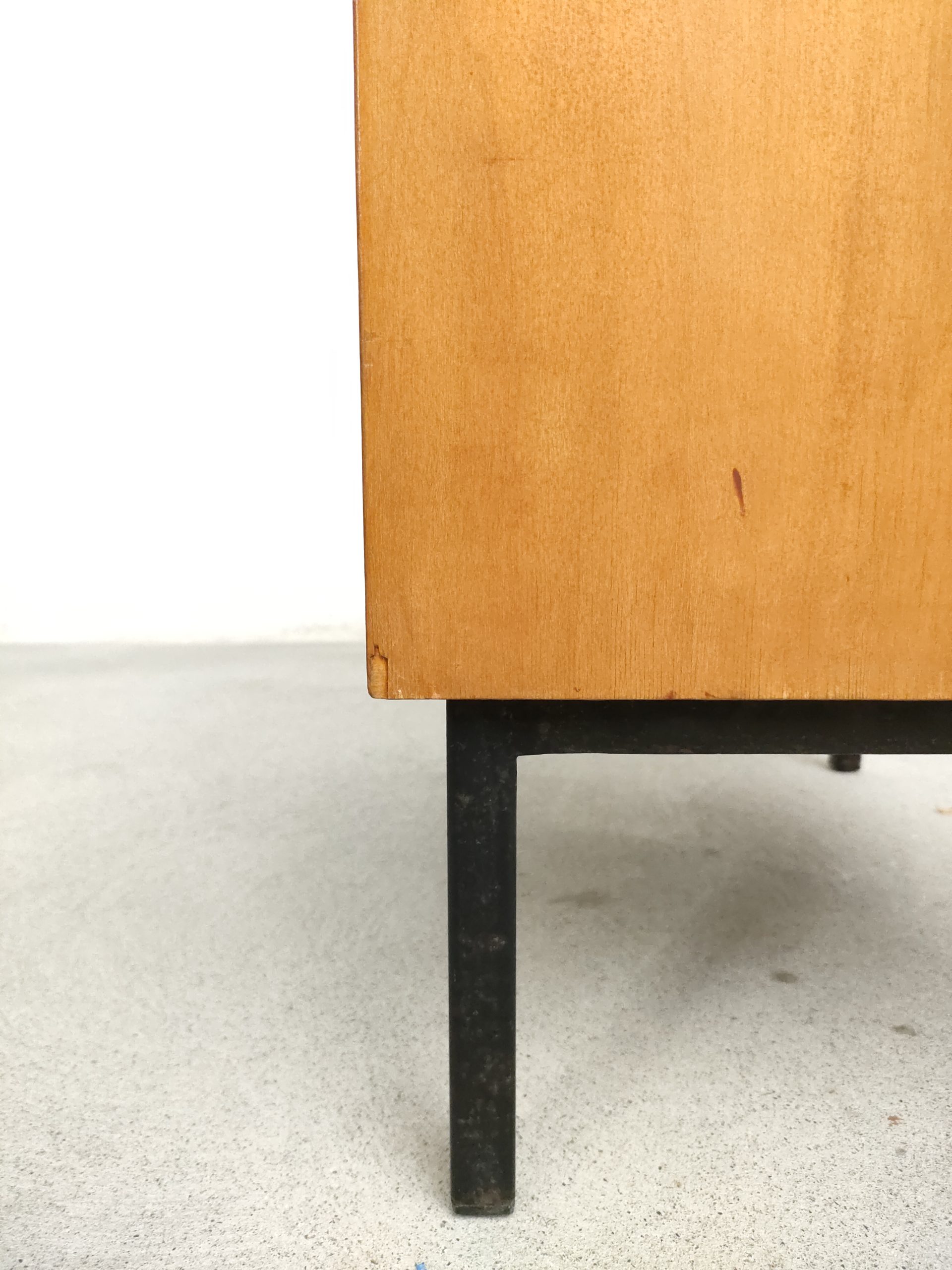 Table de nuit vintage – Image 13