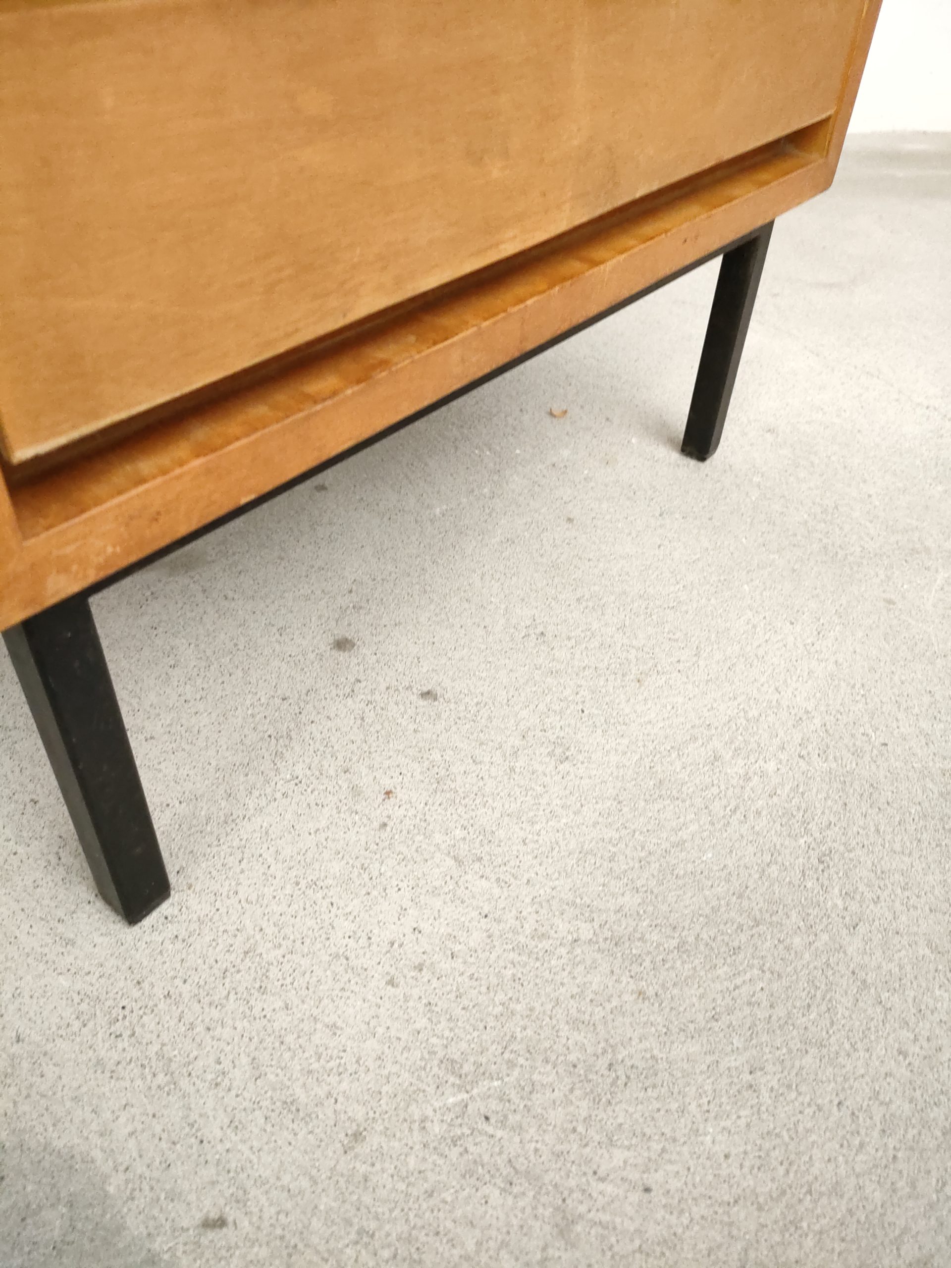 Table de nuit vintage – Image 14