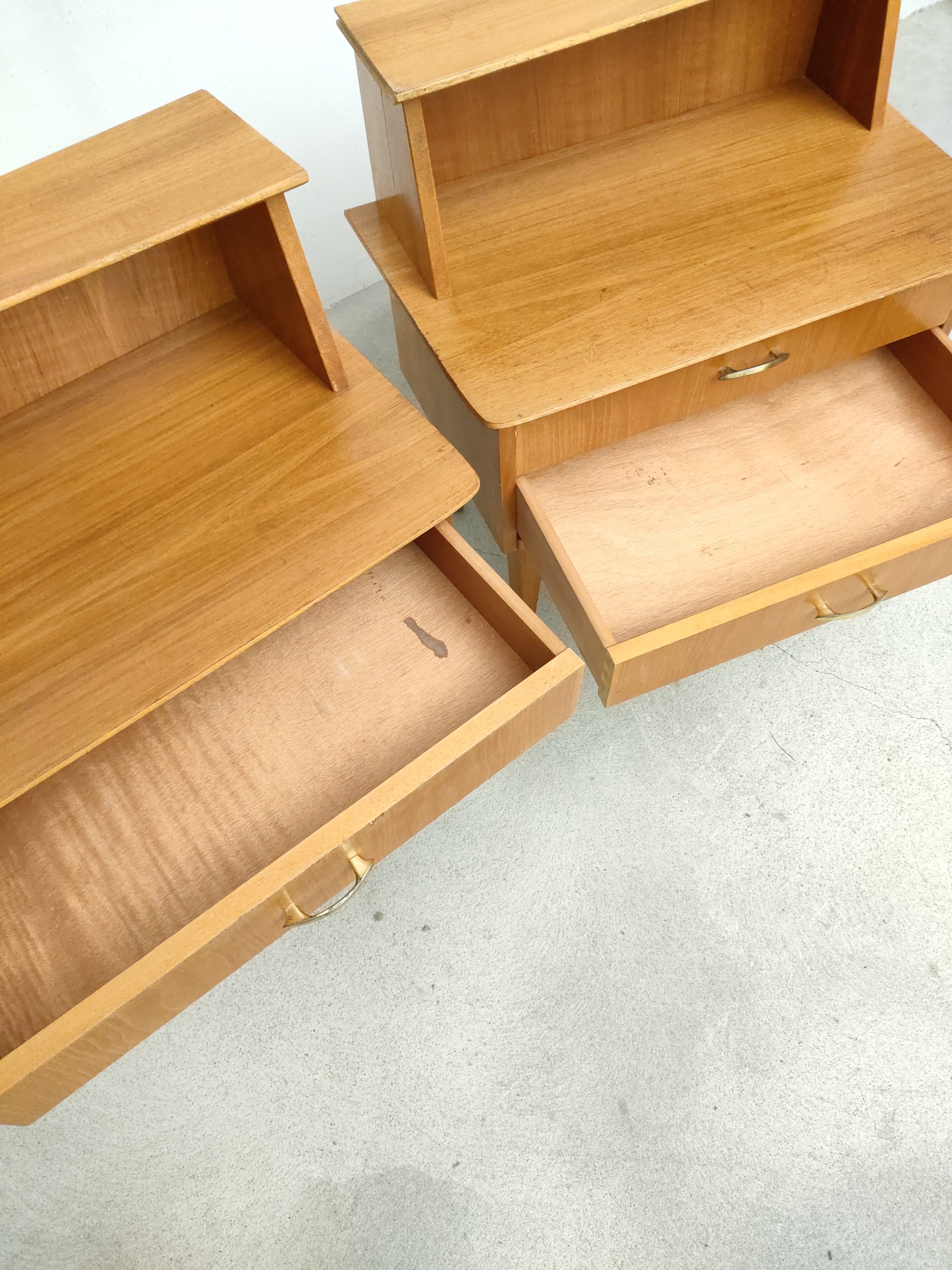 Paire de tables de nuit – Image 7