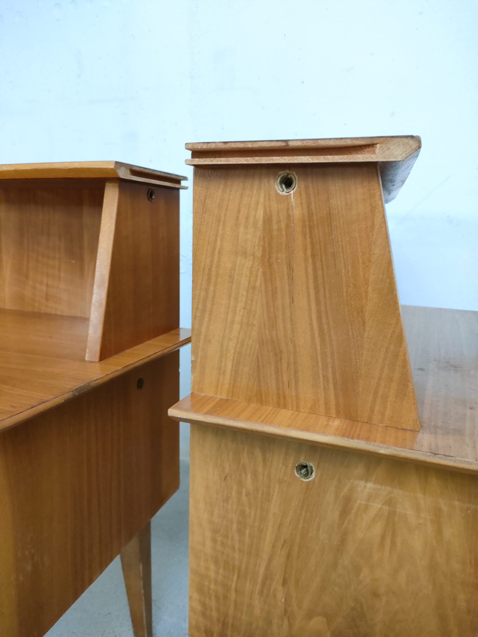 Paire de tables de nuit – Image 11