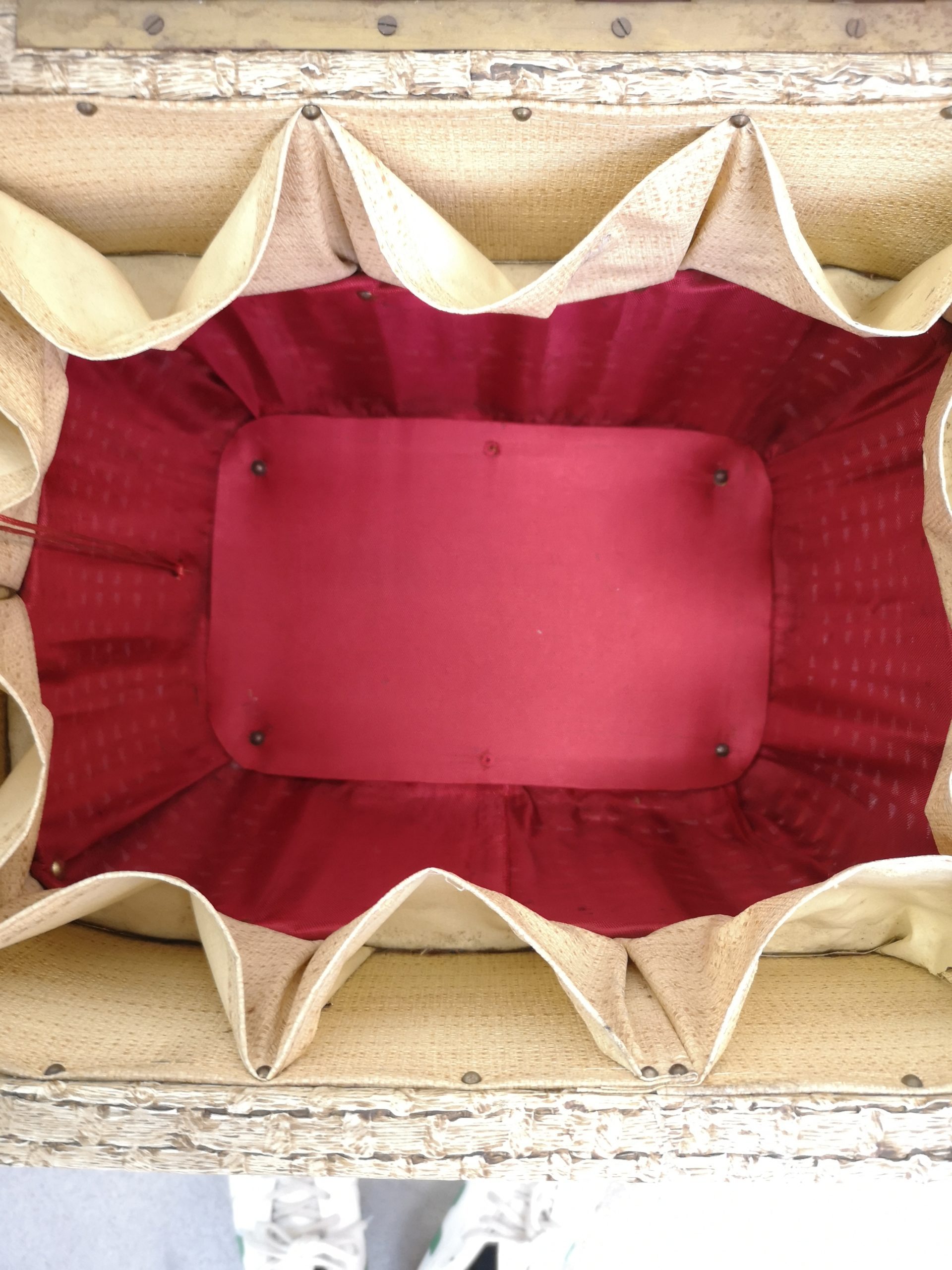 Travailleuse en bambou et rotin – Image 11