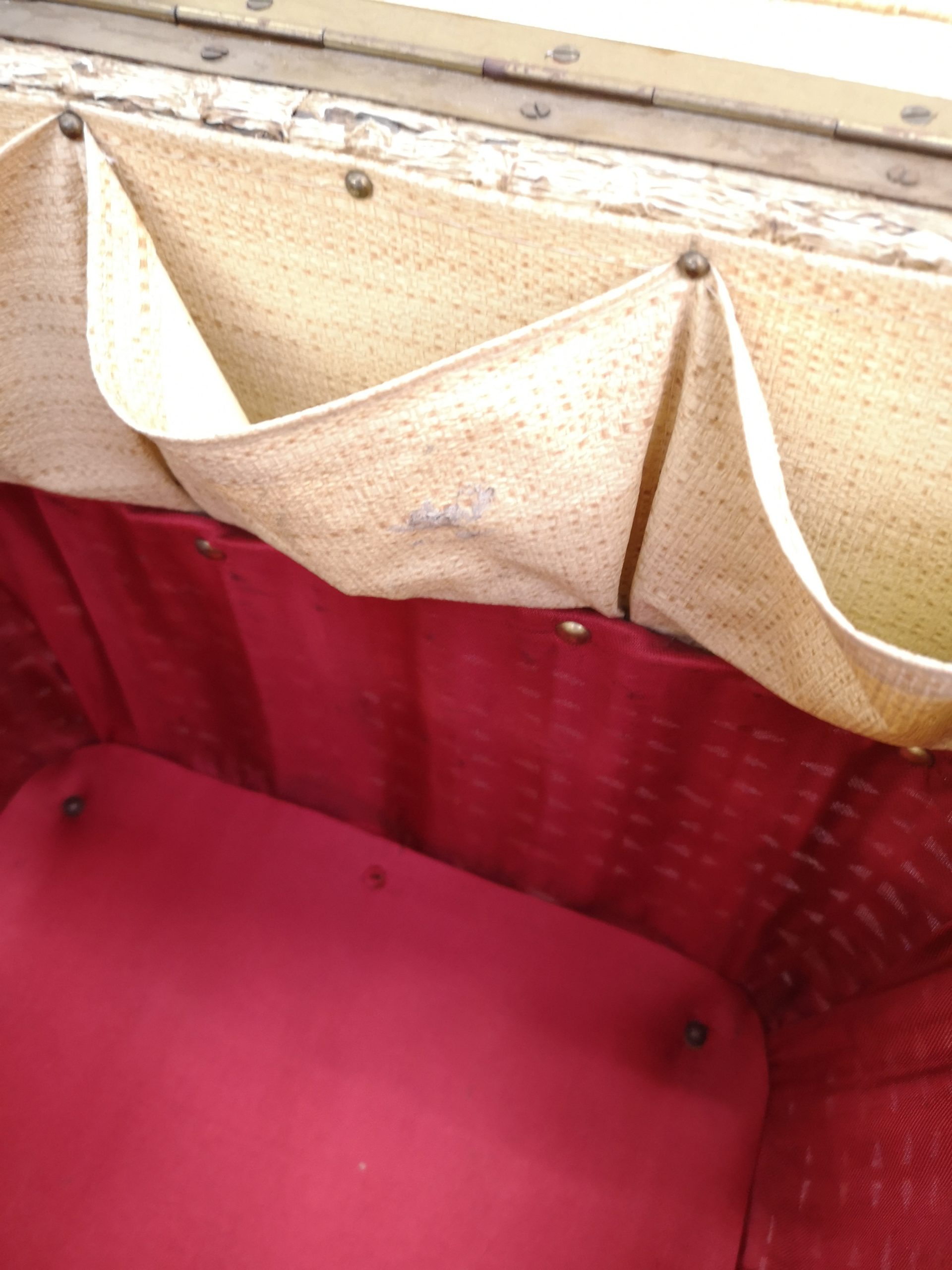 Travailleuse en bambou et rotin – Image 16