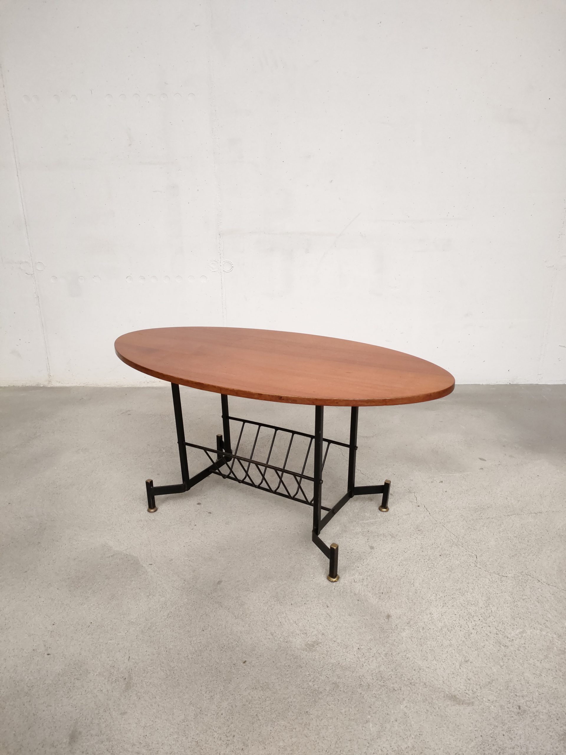 Table basse en bois et métal – Image 4