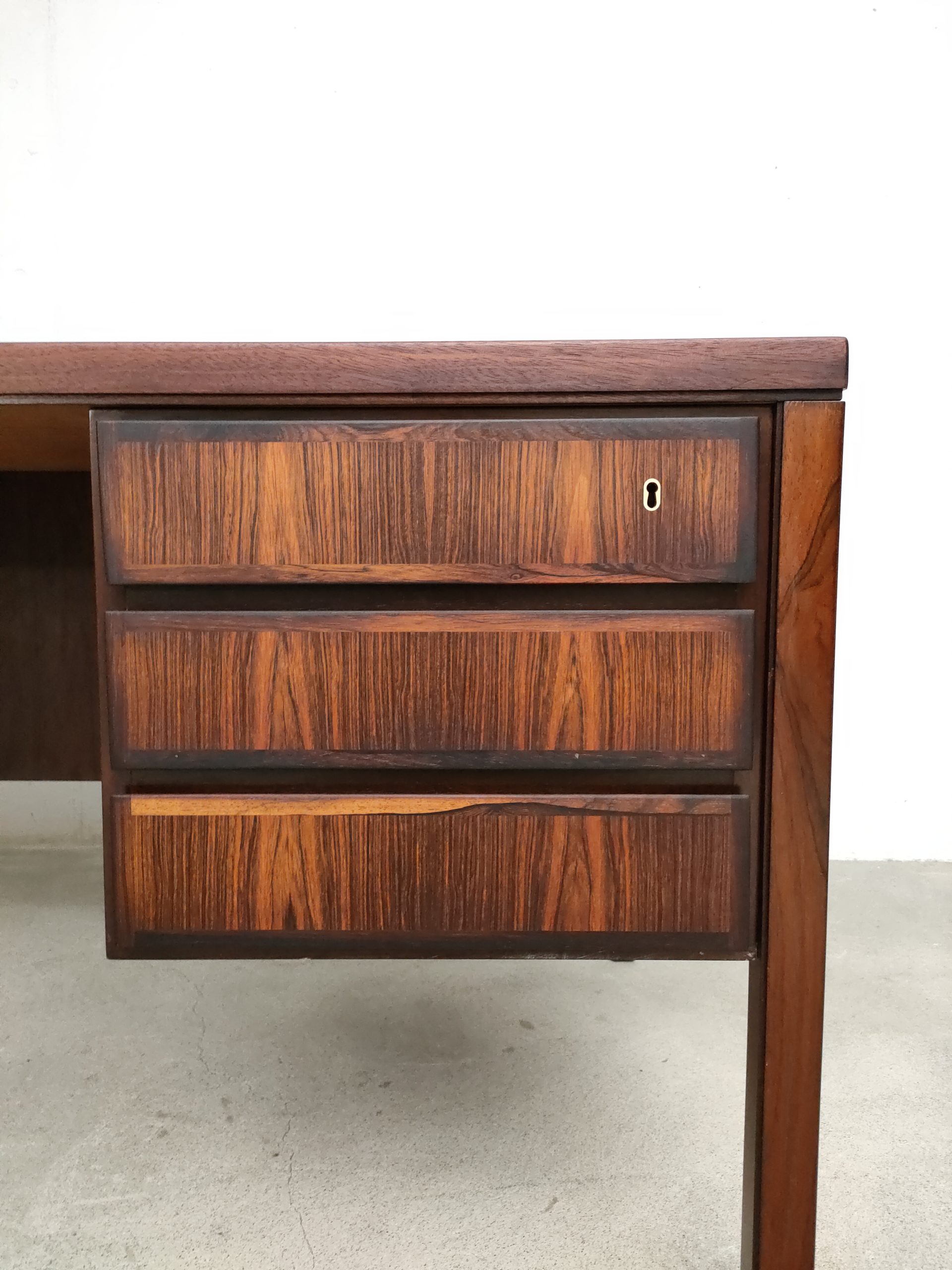 Bureau Omann Jun en palissandre – Image 9