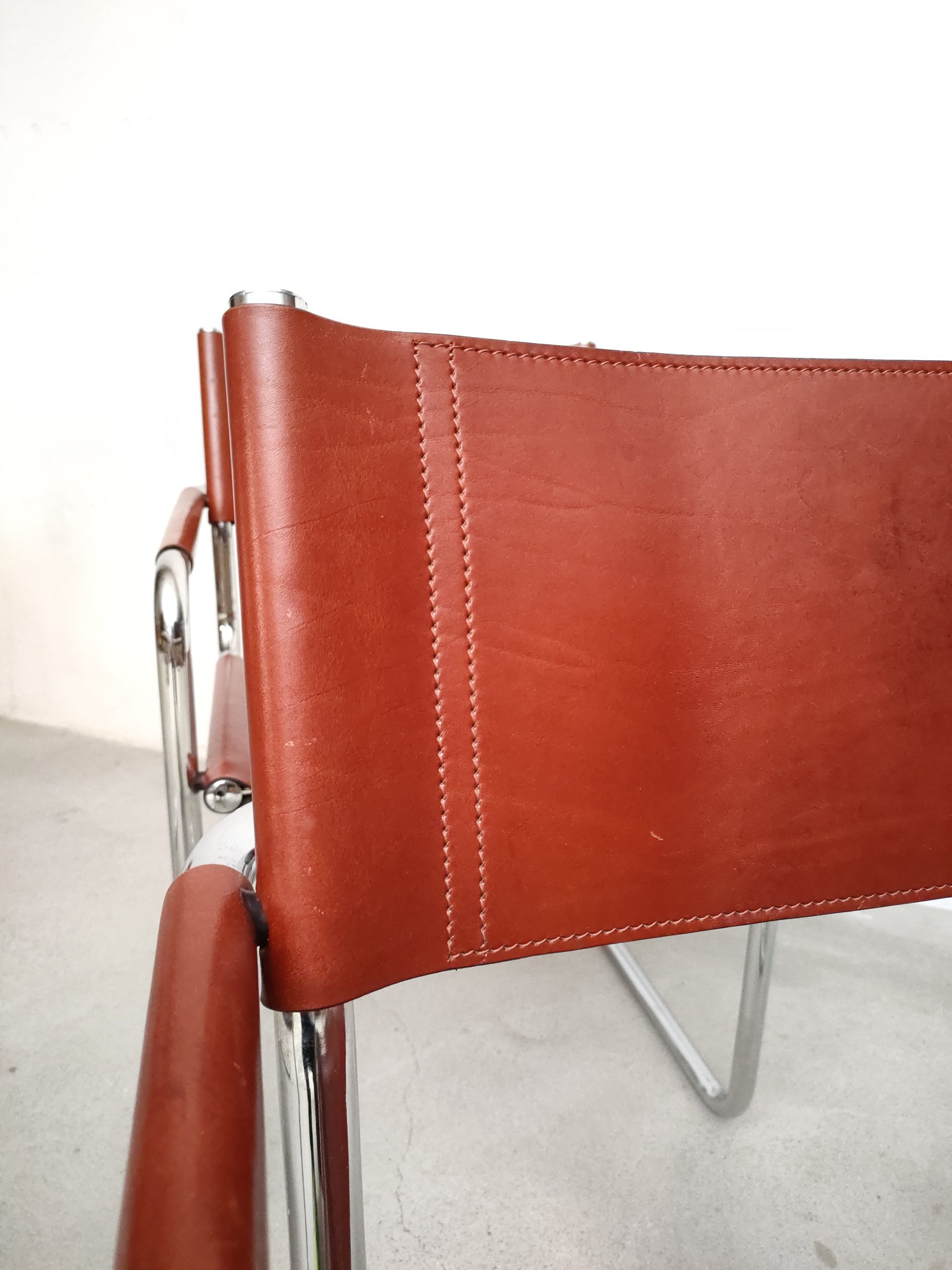 Set de 4 chaises cantilever Linea Veam – Image 5