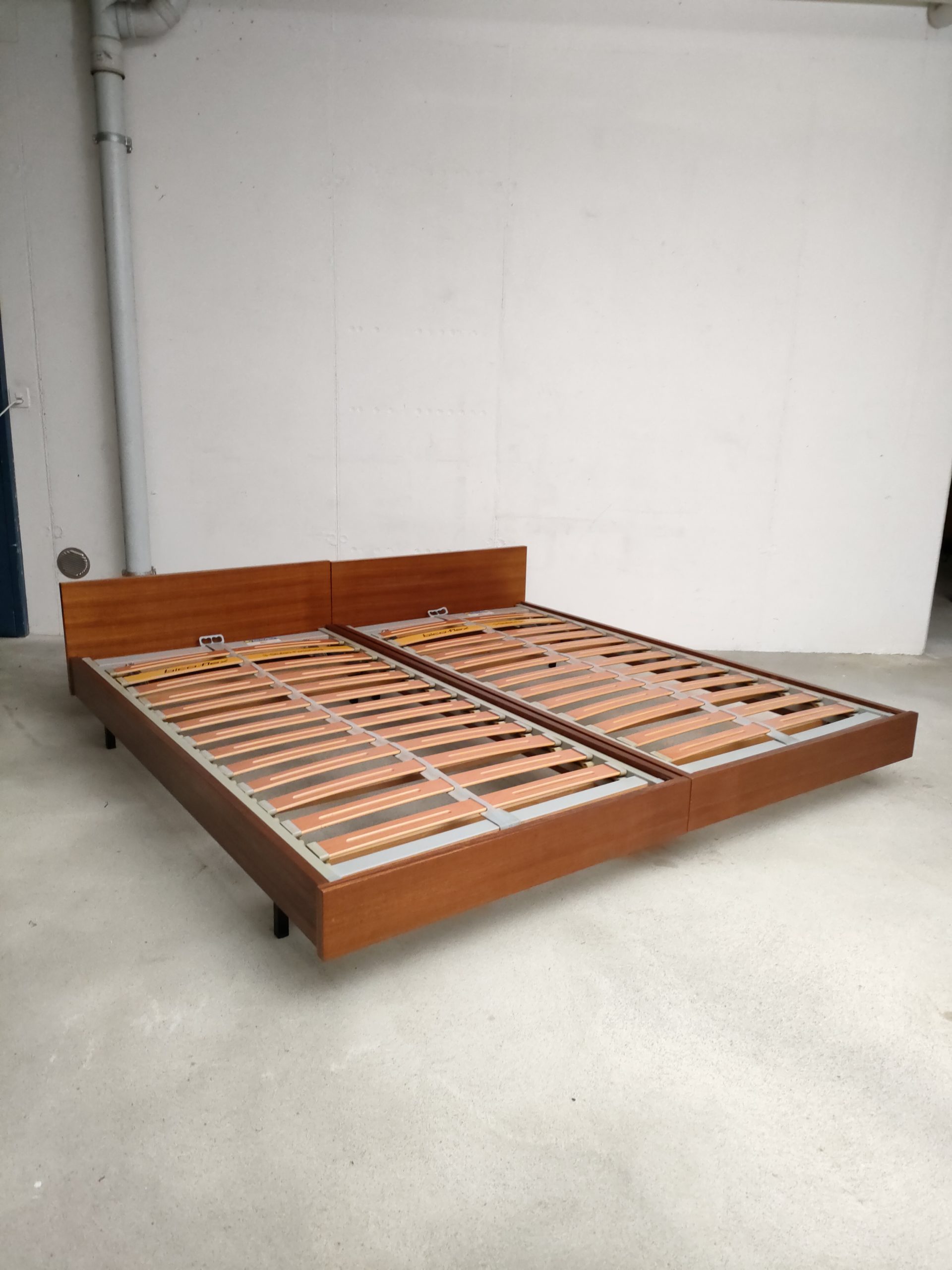 Lit double en bois – Image 2