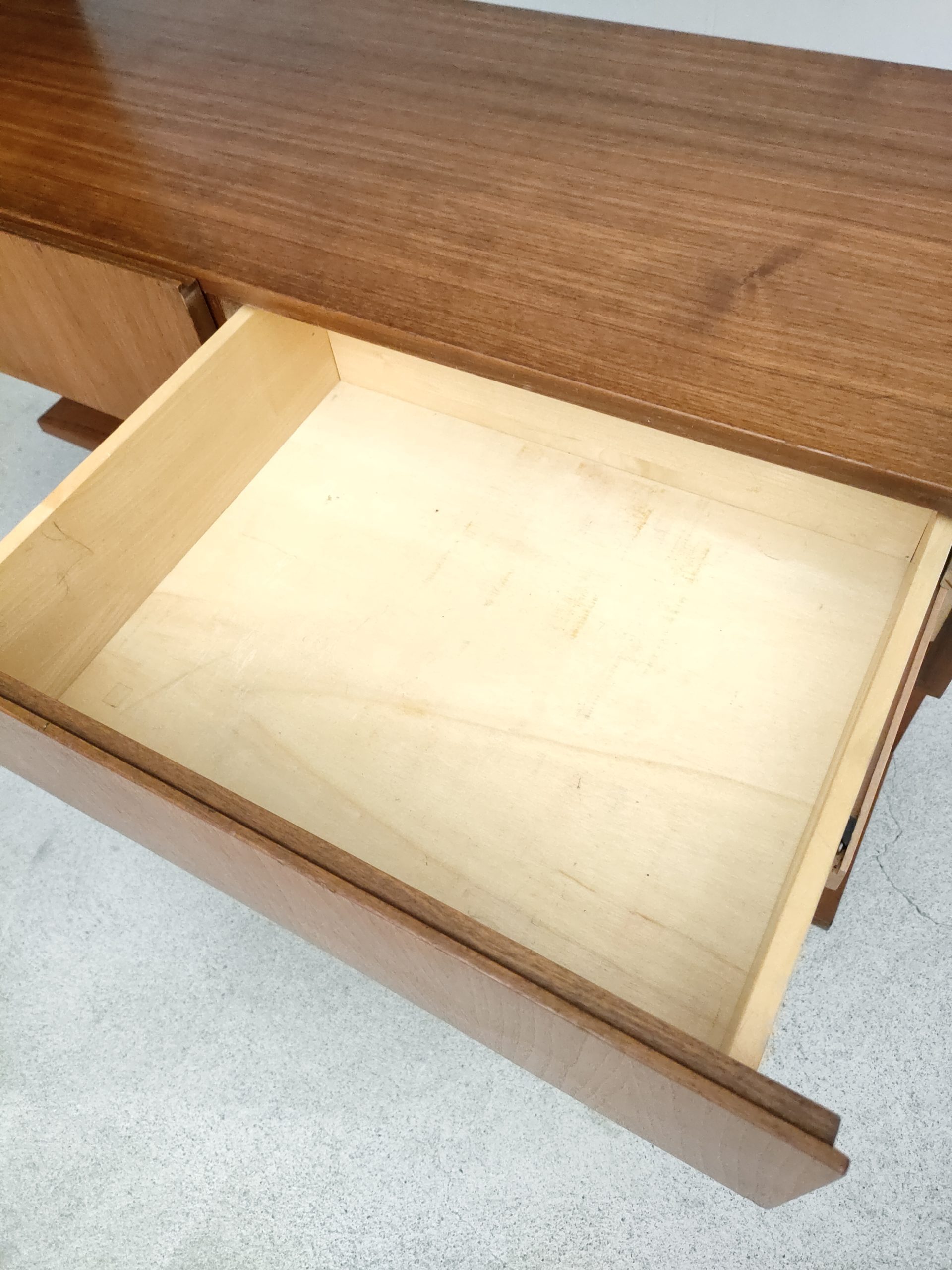 Bibliothèque étagère avec tiroirs – Image 6