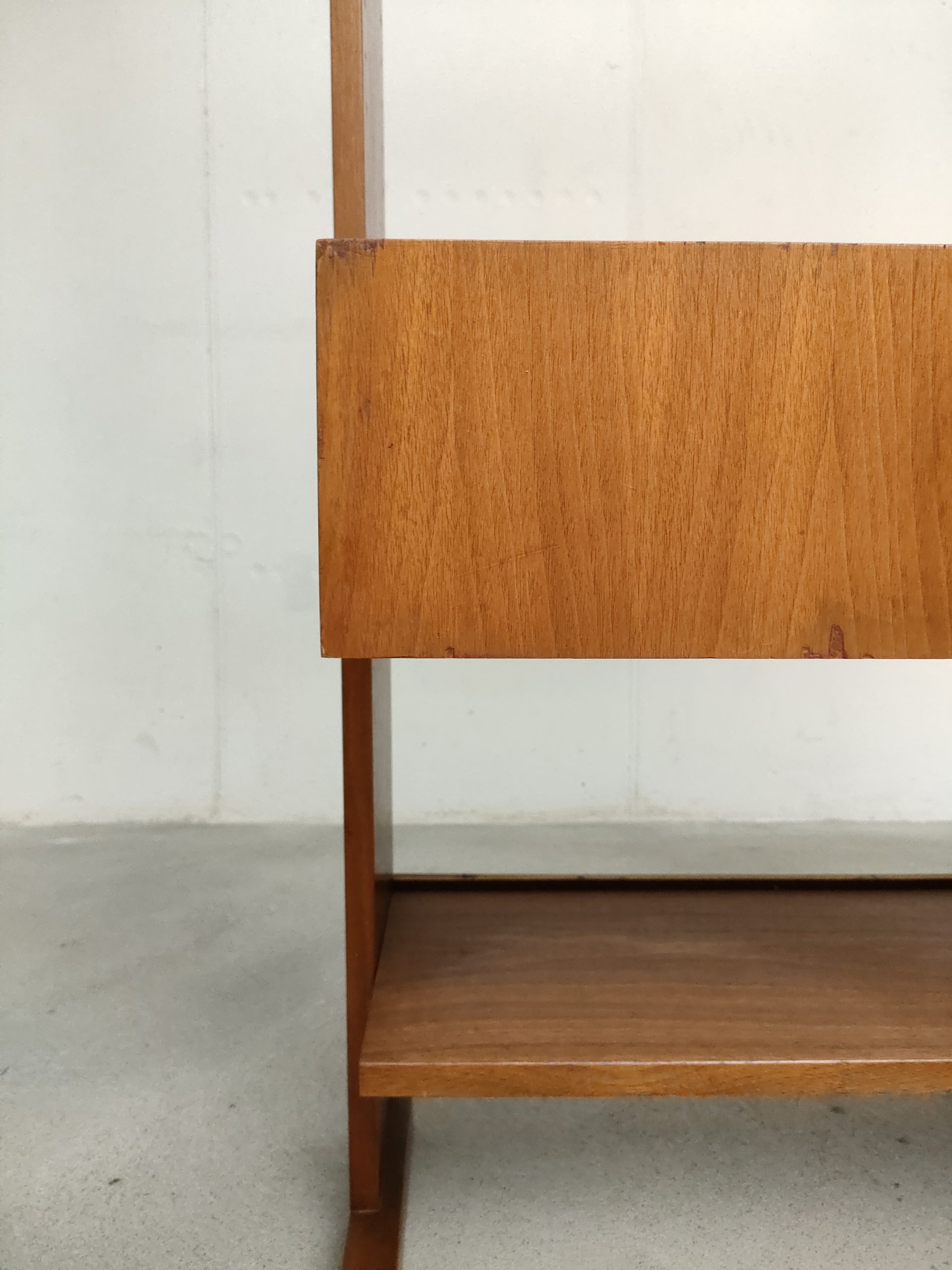 Bibliothèque étagère avec tiroirs – Image 8