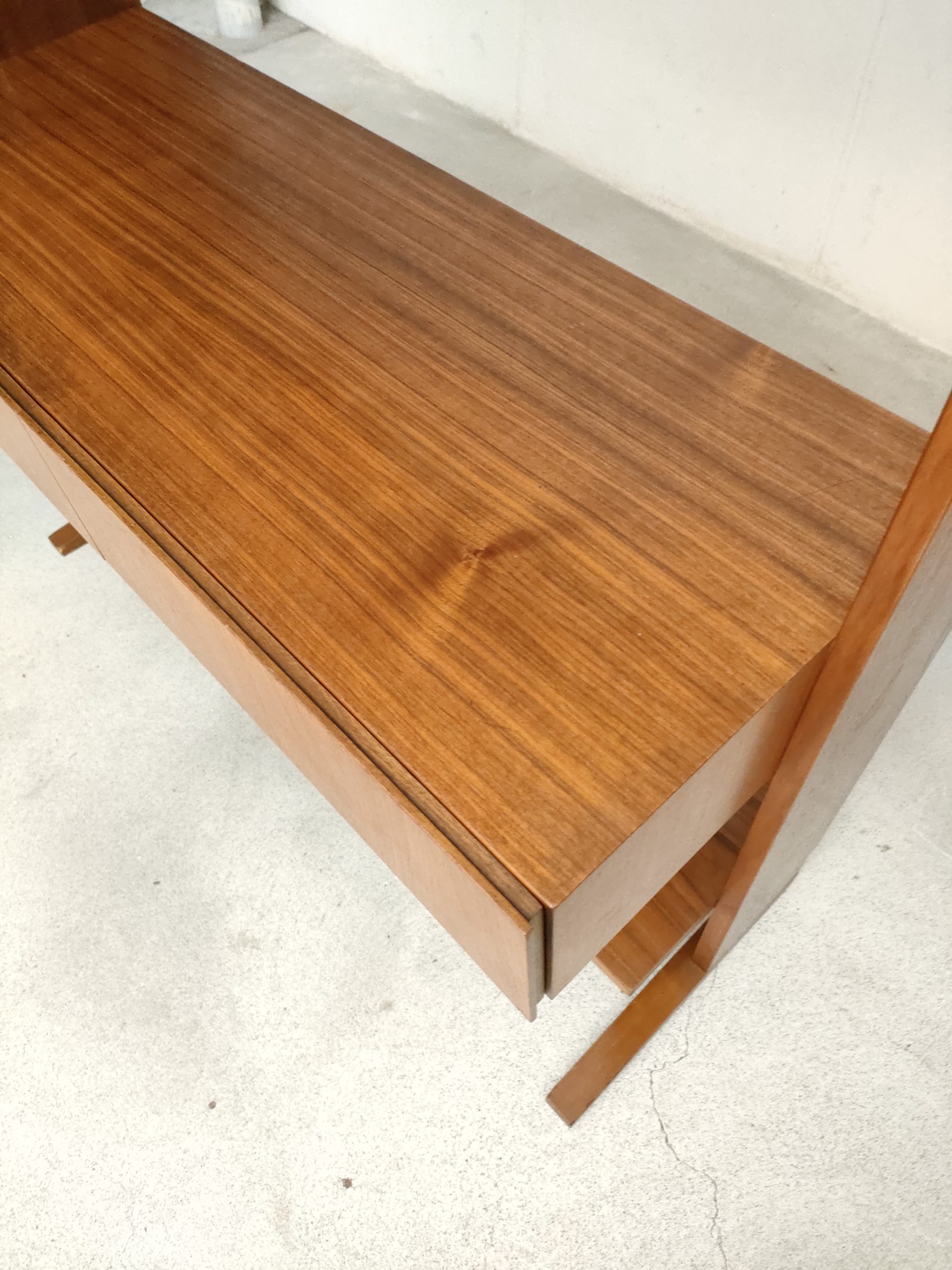 Bibliothèque étagère avec tiroirs – Image 11