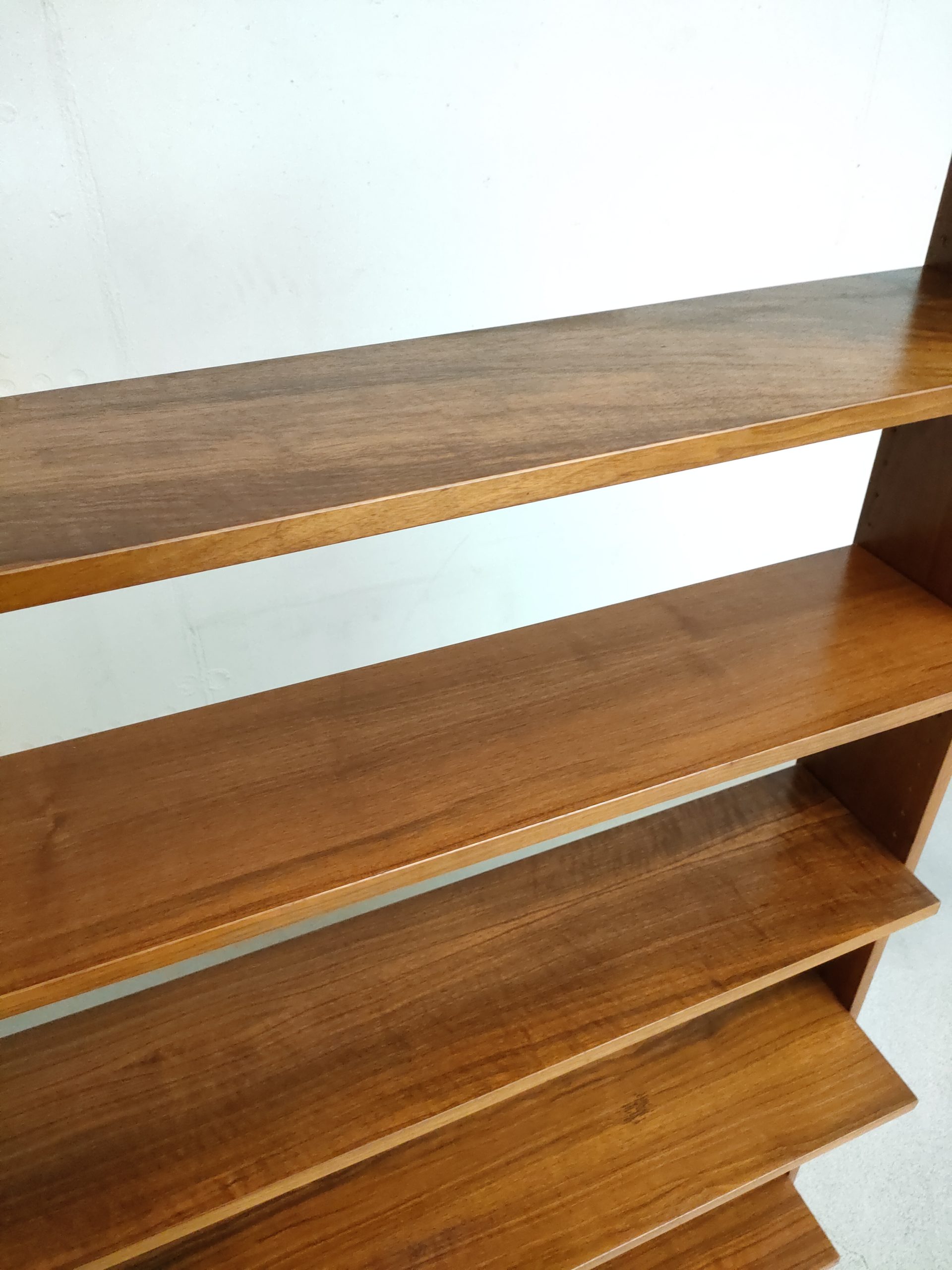 Bibliothèque étagère en bois – Image 5