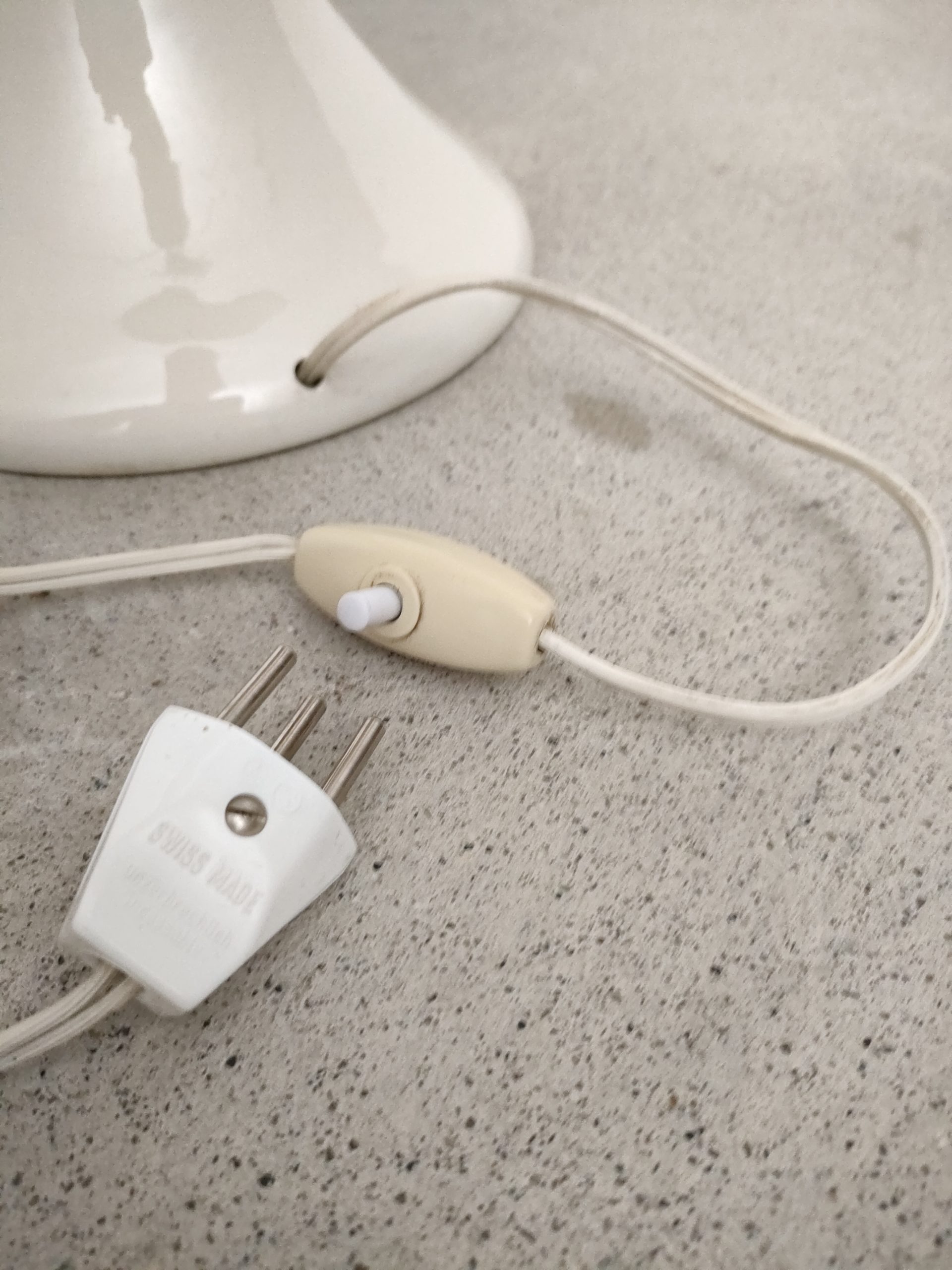 Lampe de table avec base en céramique – Image 14