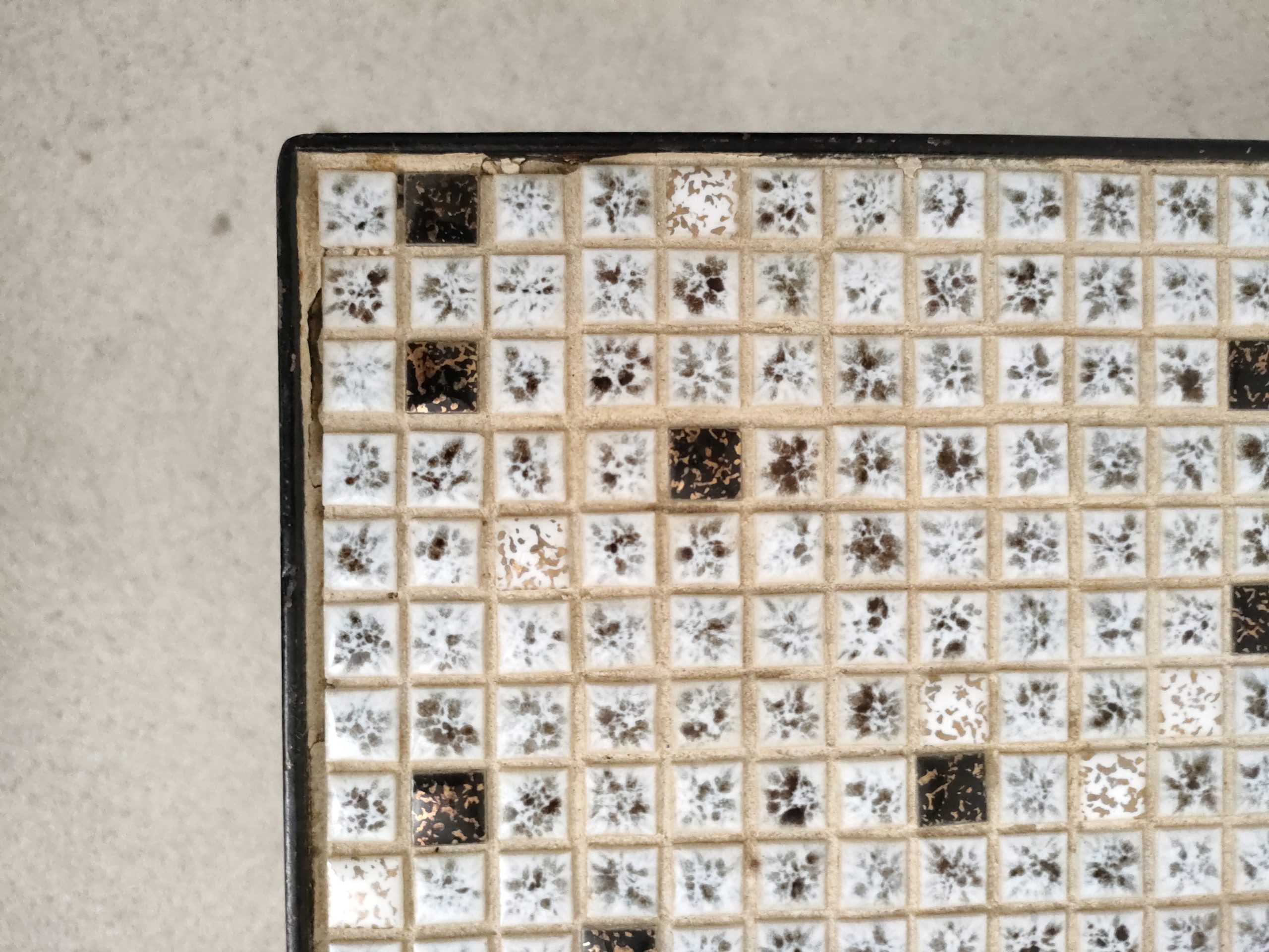 Petite table en céramique – Image 6