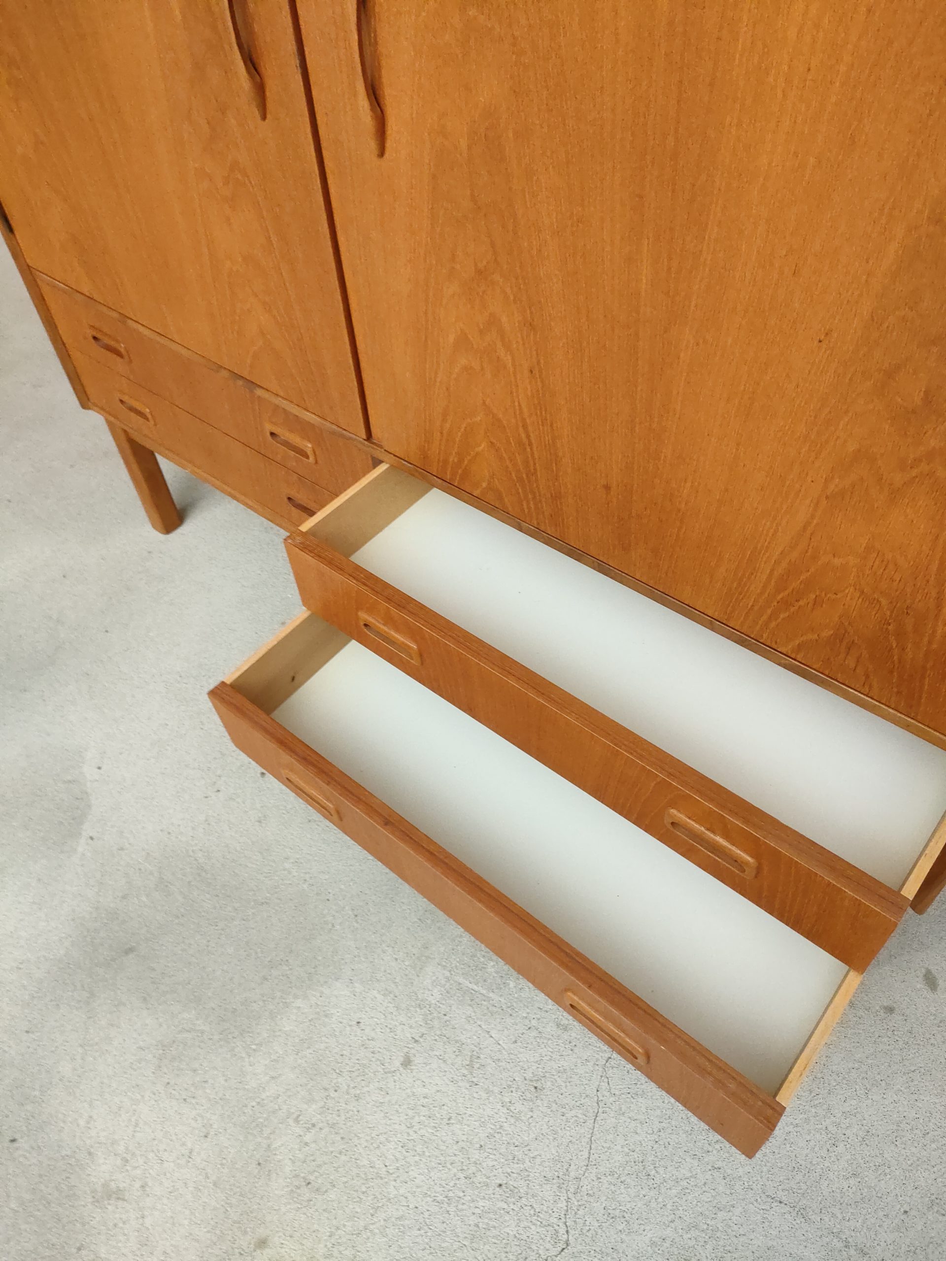 Meuble de rangement scandinave – Image 7