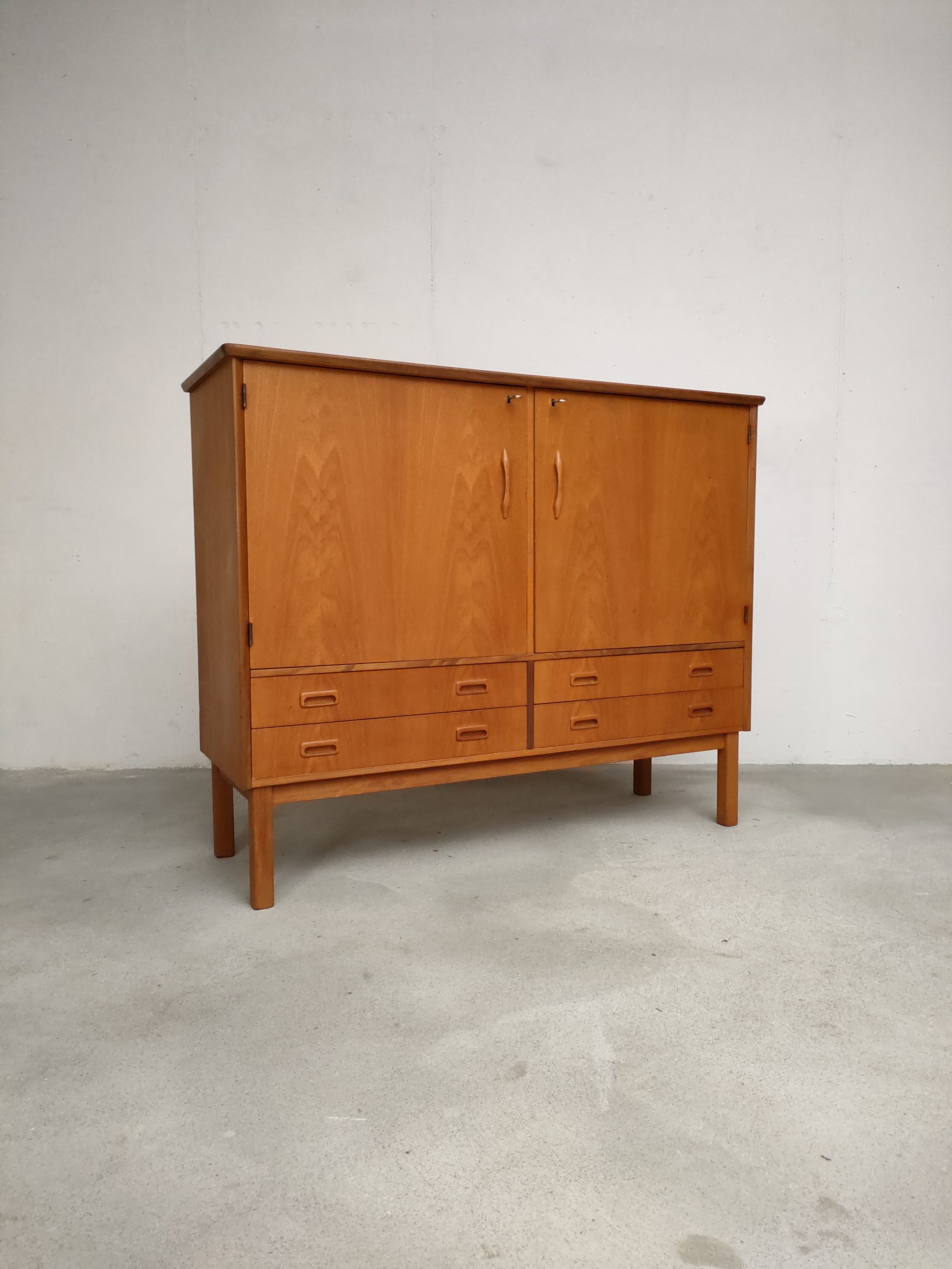 Meuble de rangement scandinave – Image 3