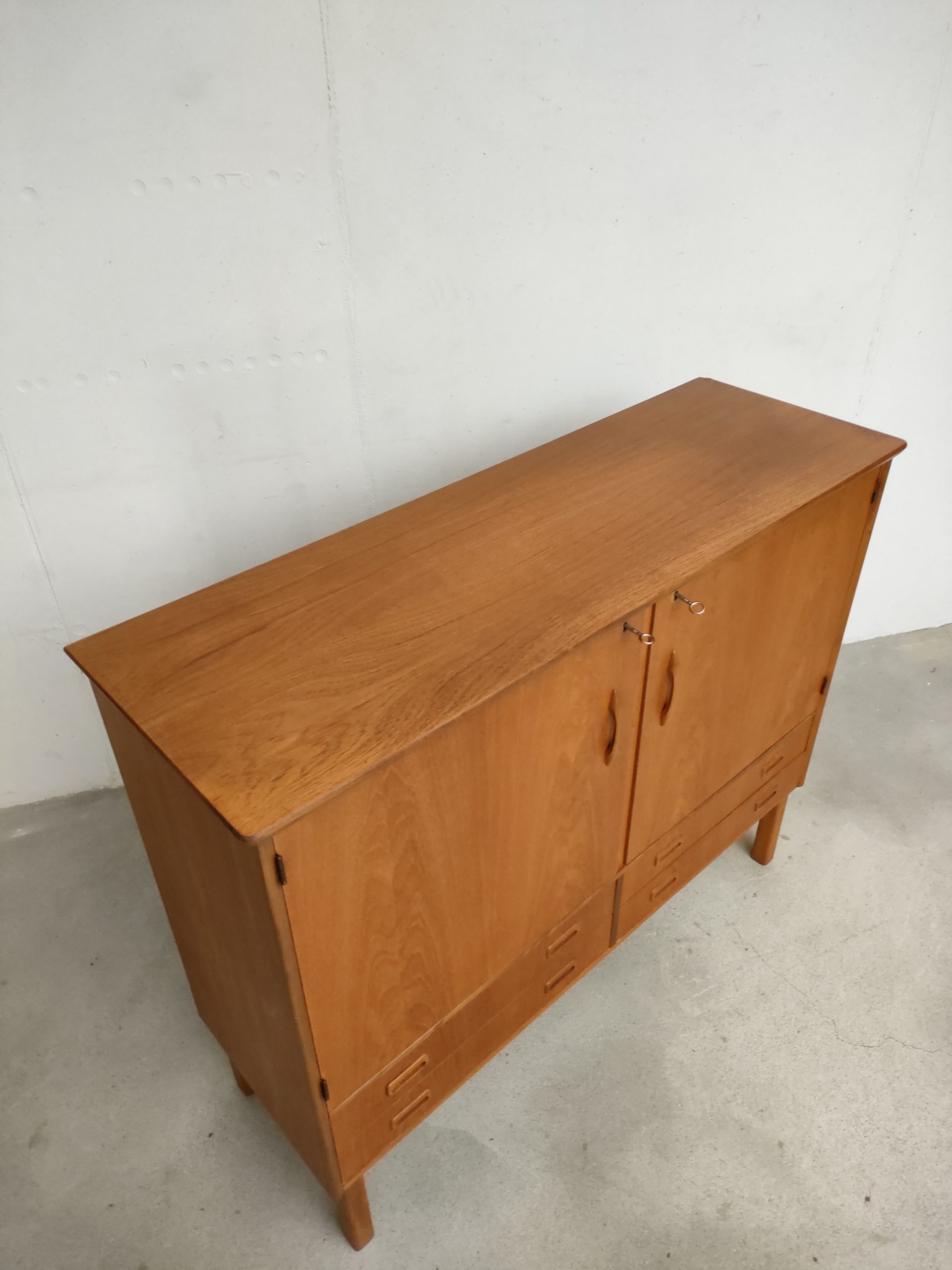 Meuble de rangement scandinave – Image 12