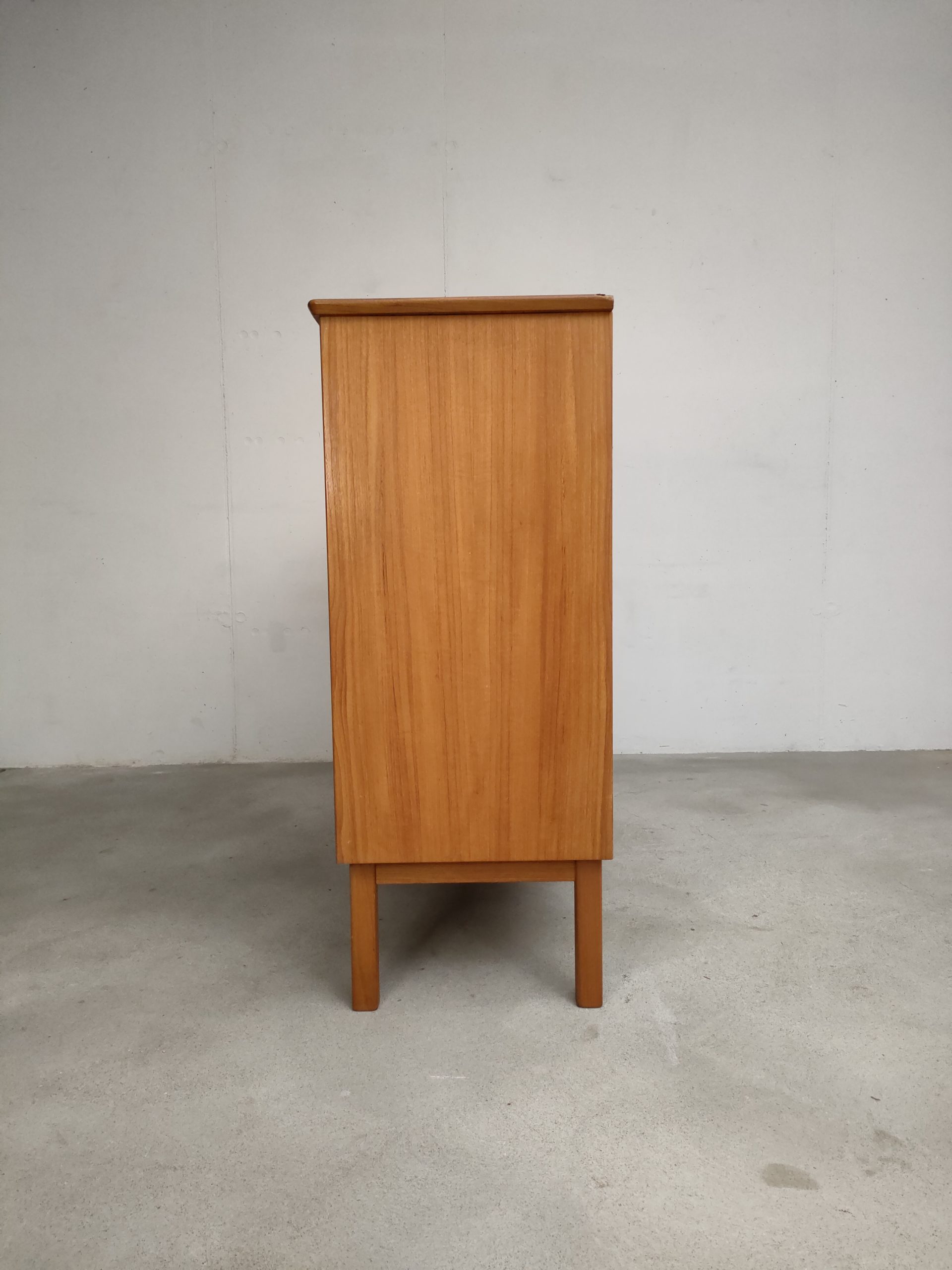 Meuble de rangement scandinave – Image 15