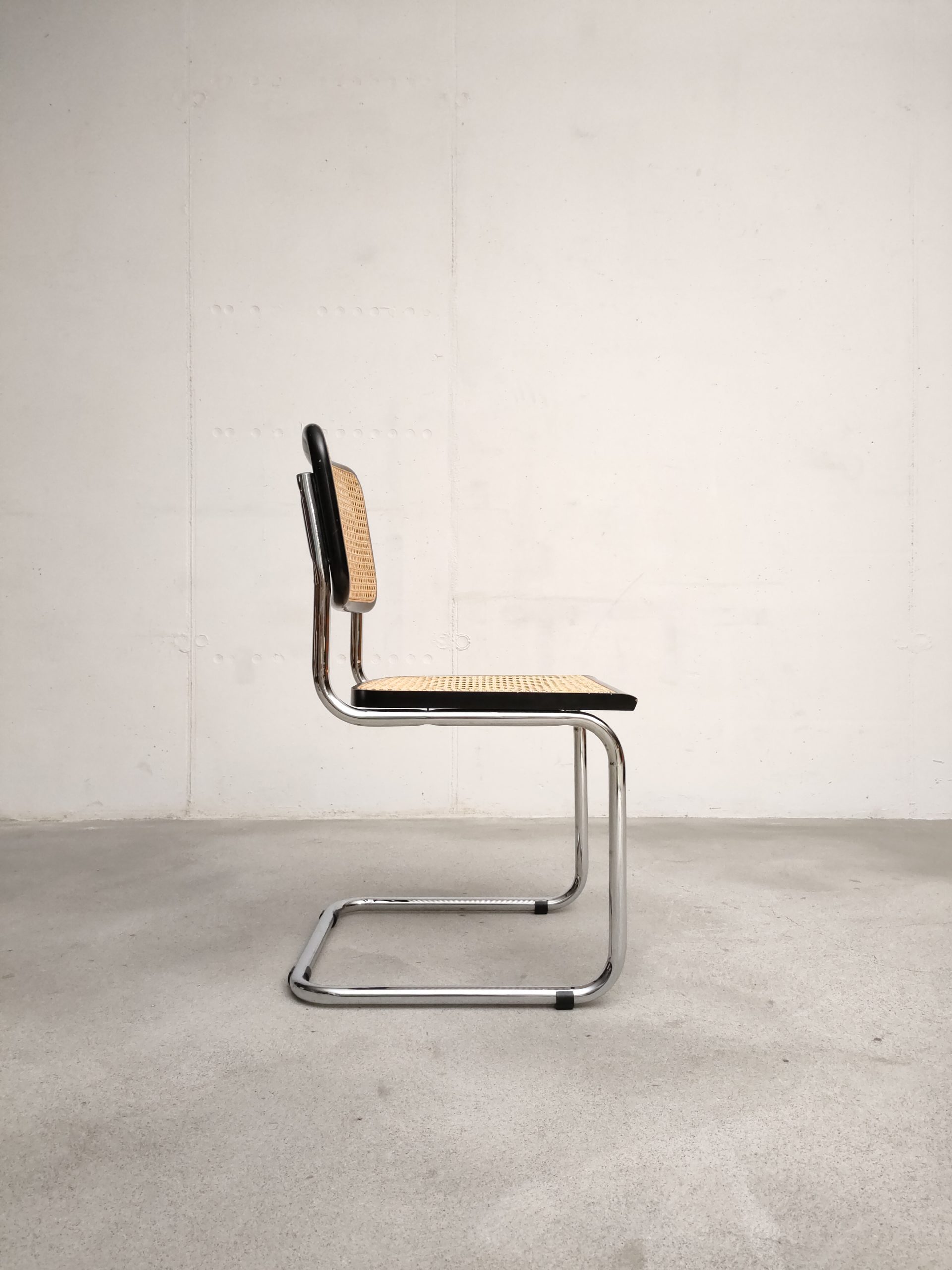 Set de 4 chaises cannées – Image 11