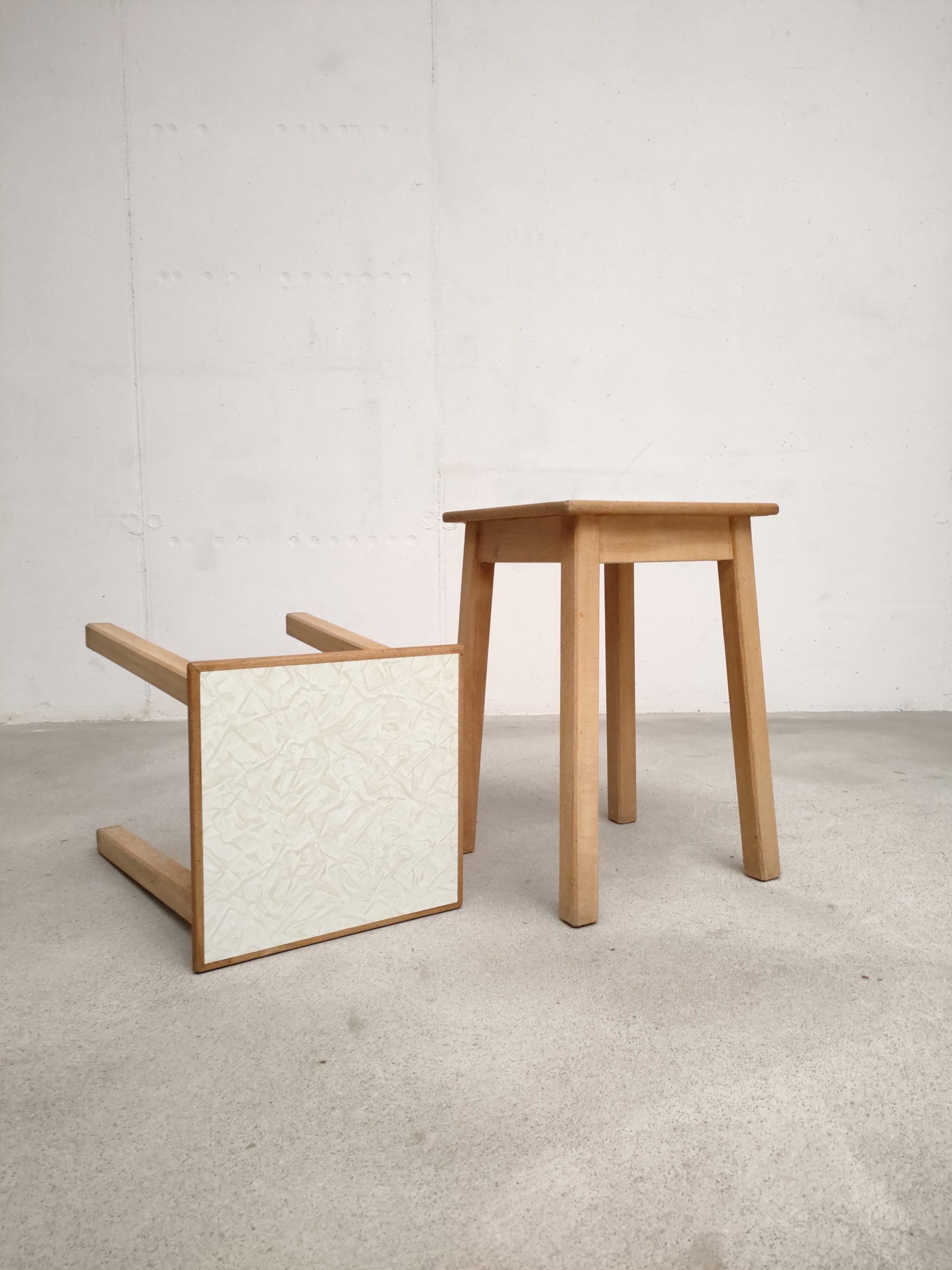 Paire de tabourets – Image 4