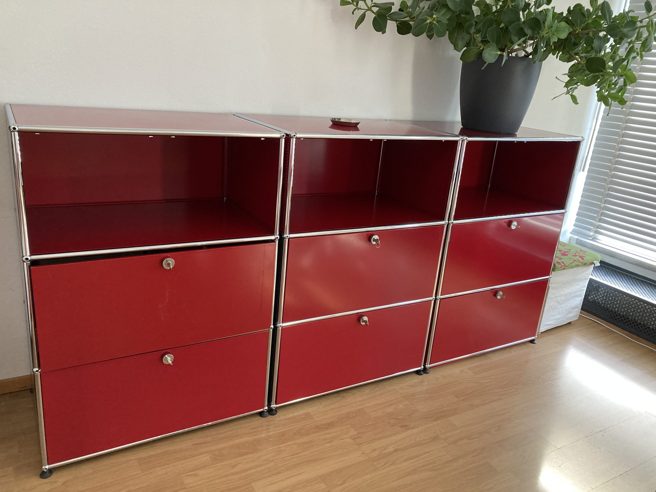 Meuble USM rouge – Image 4