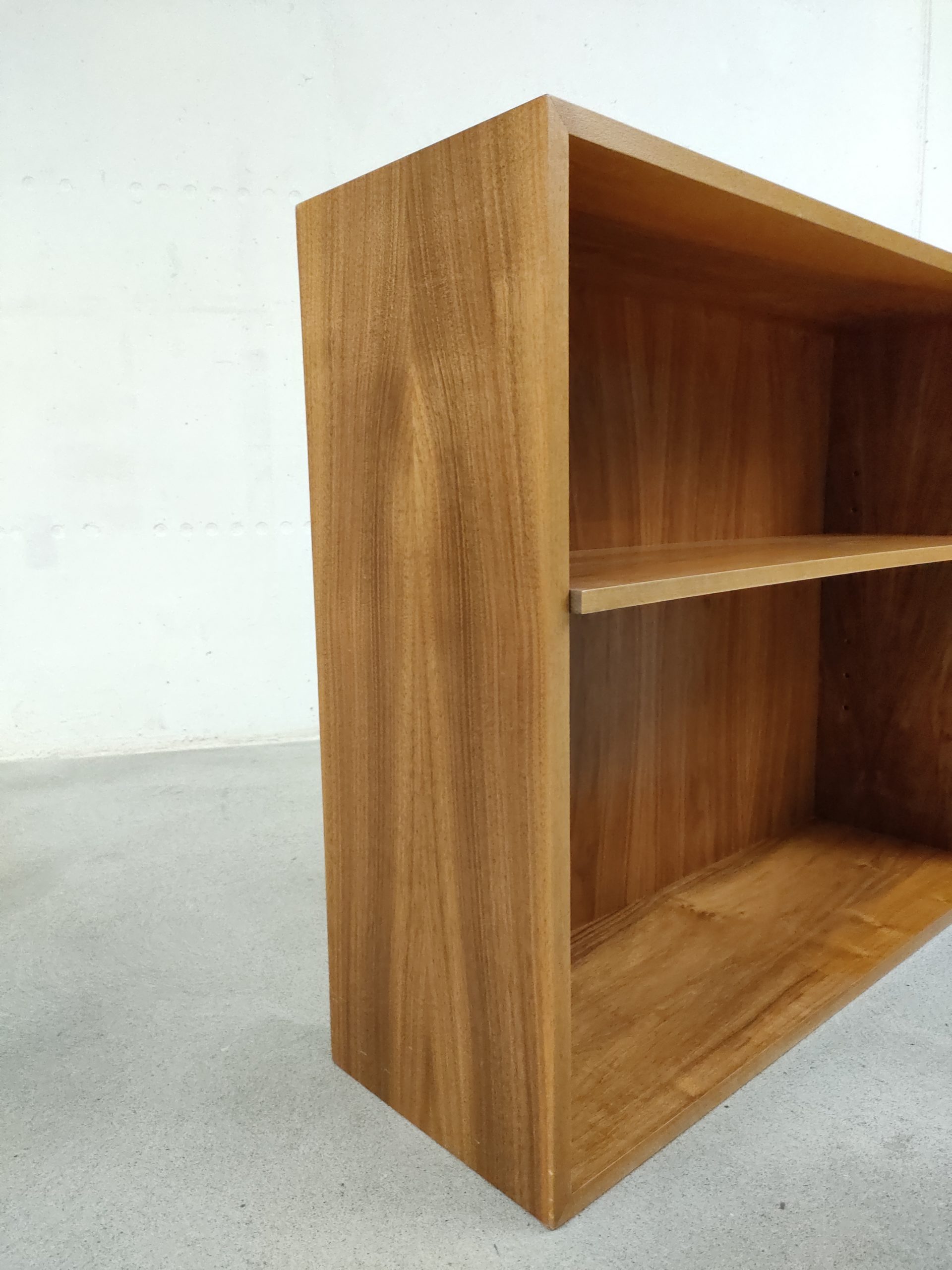 Étagère bibliothèque en bois – Image 4