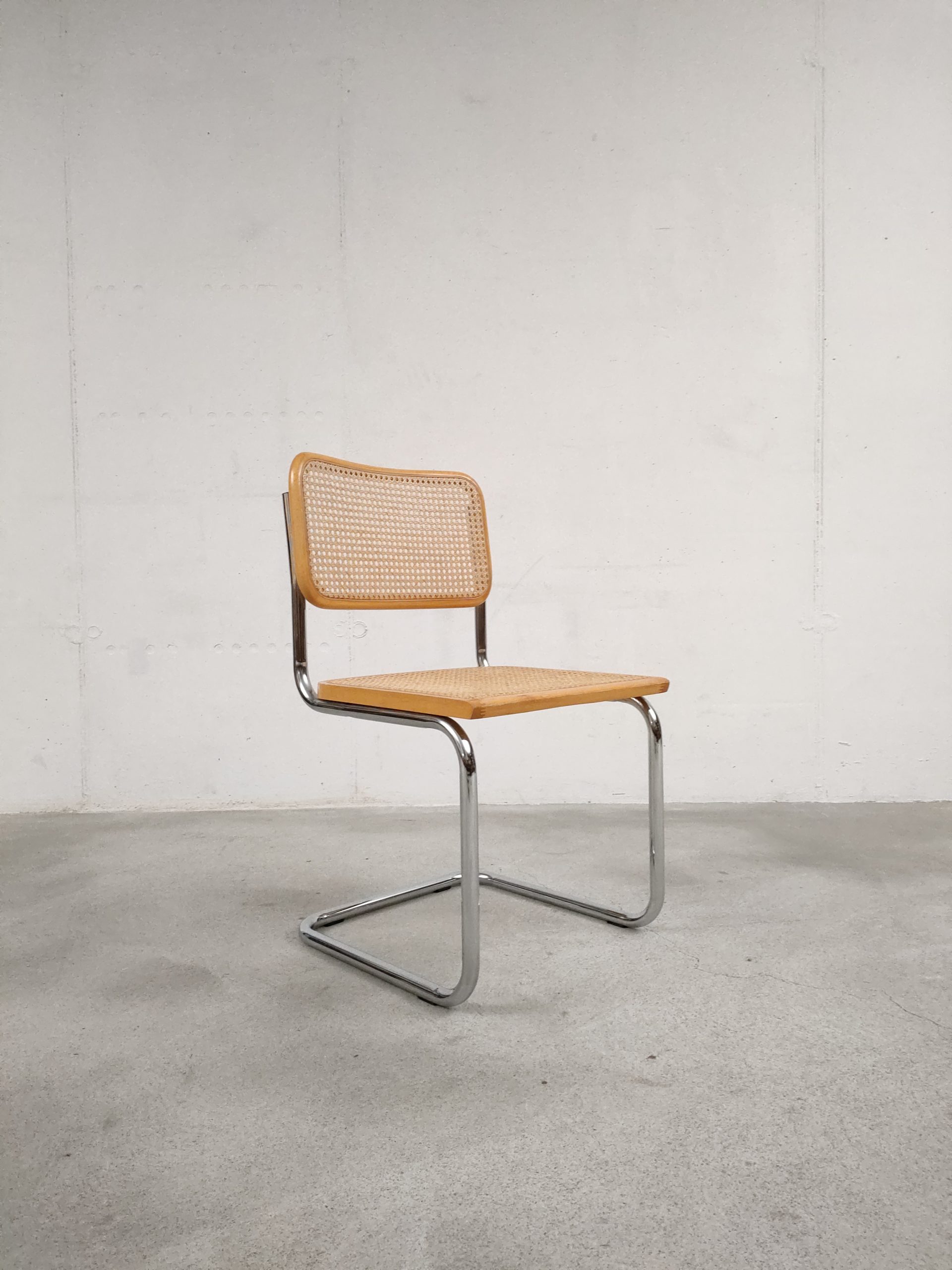 Chaise en cannage – Image 2