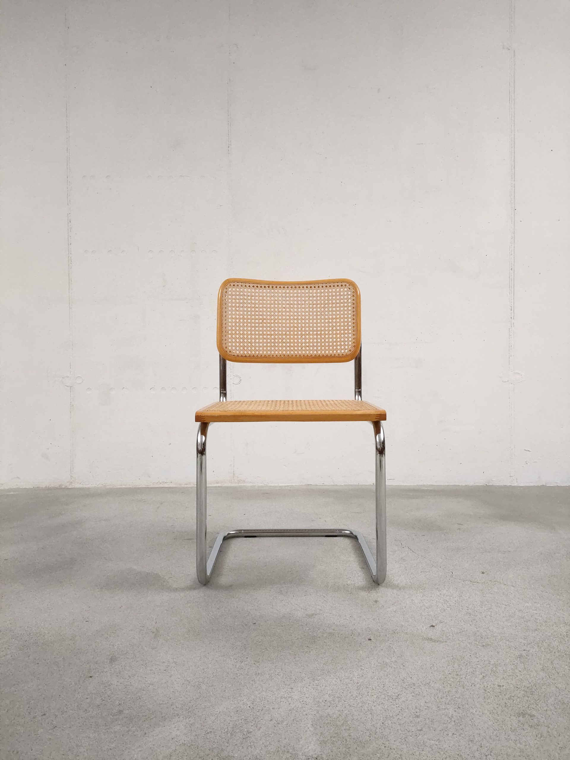 Chaise en cannage – Image 3