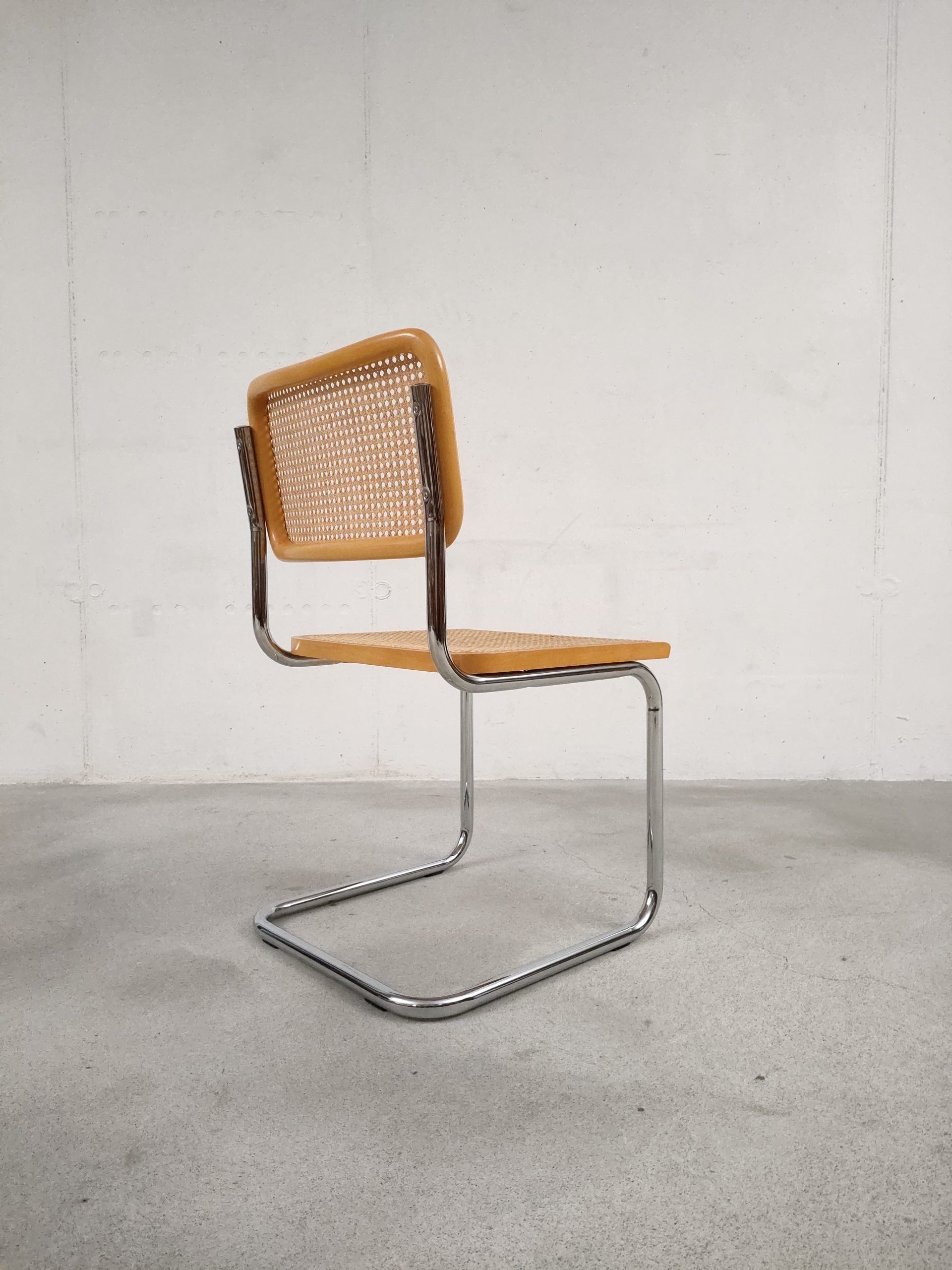 Chaise en cannage – Image 6