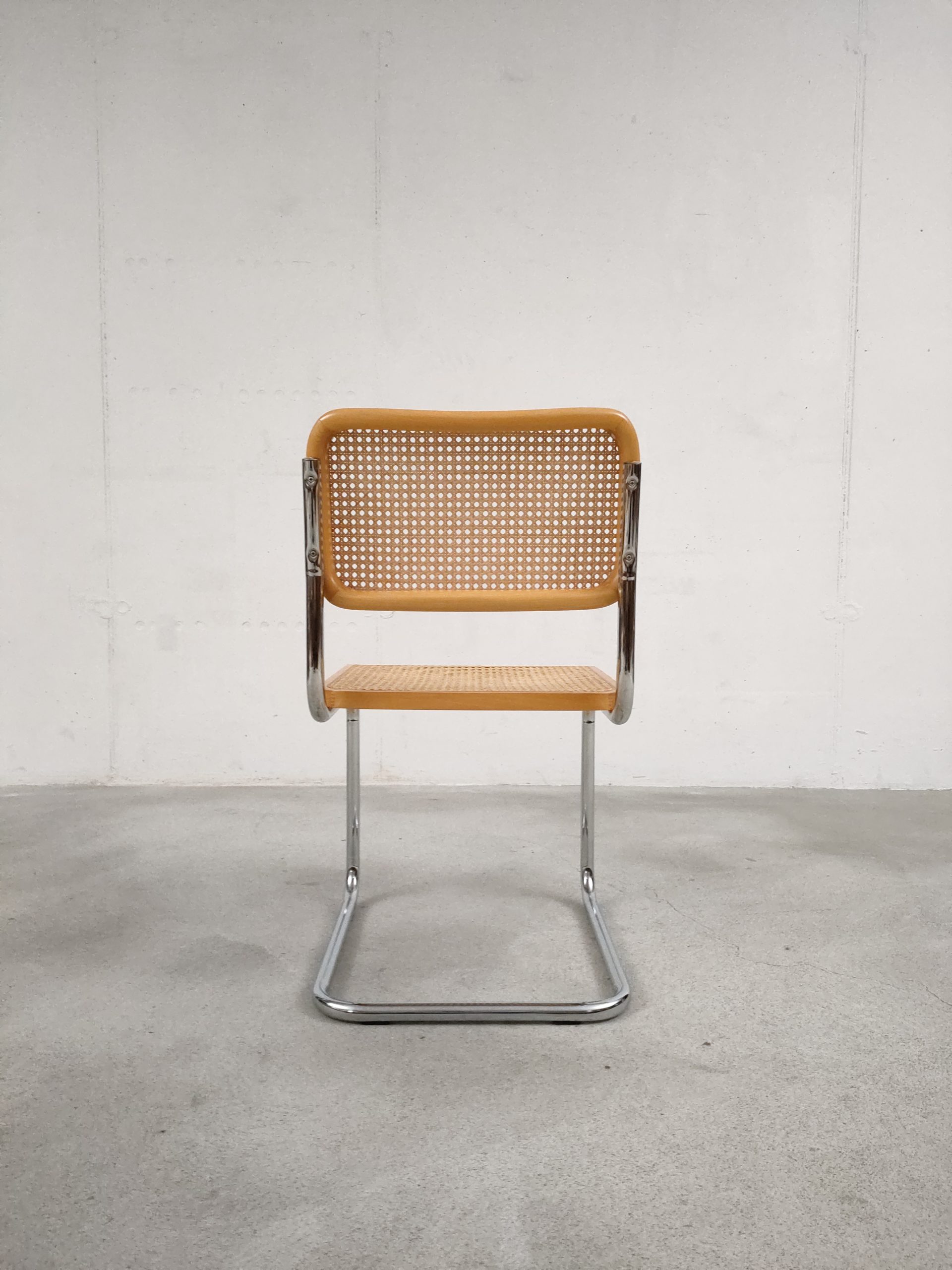 Chaise en cannage – Image 7