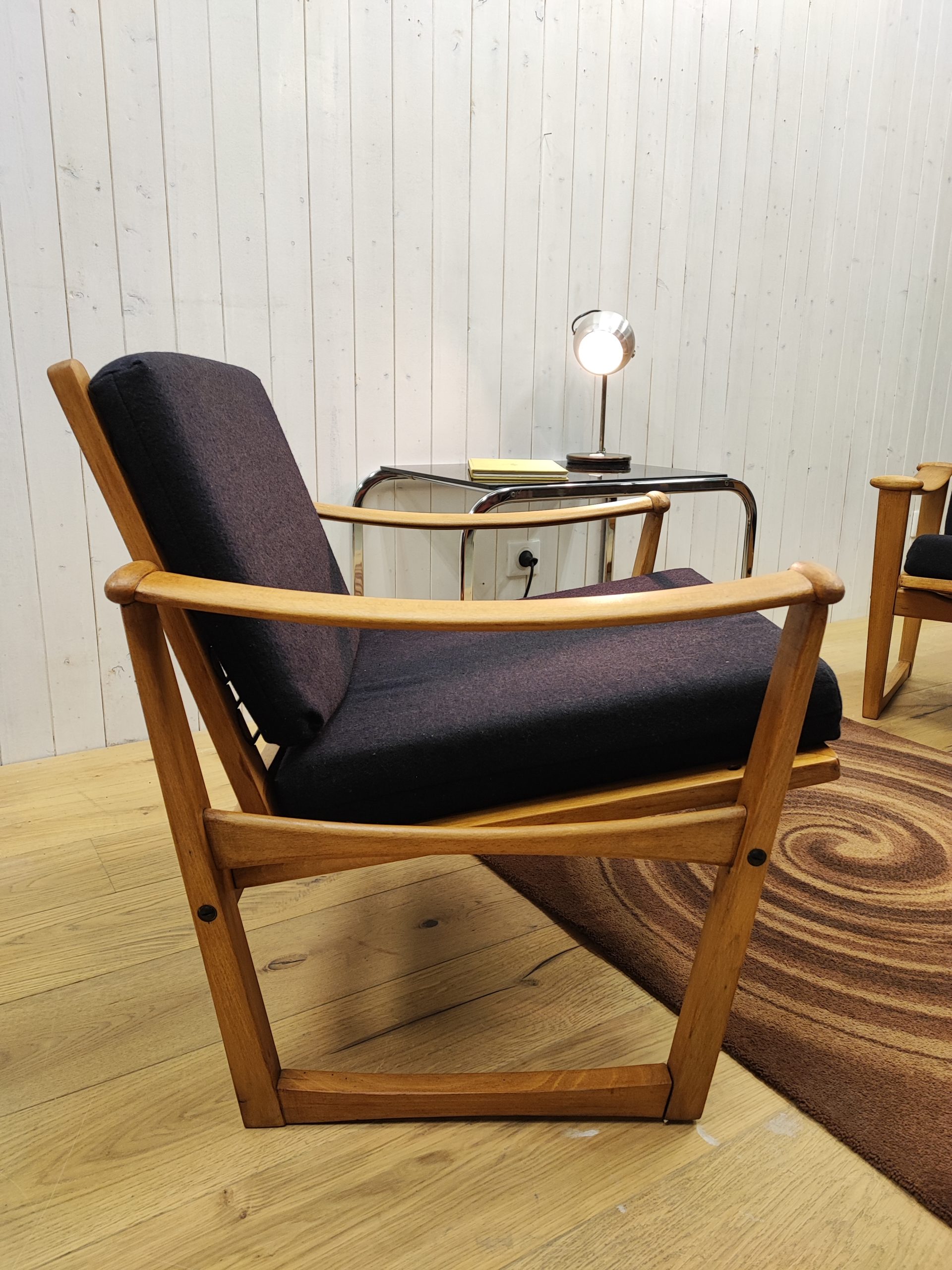 Paire de fauteuils scandinaves Finn Juhl – Image 5