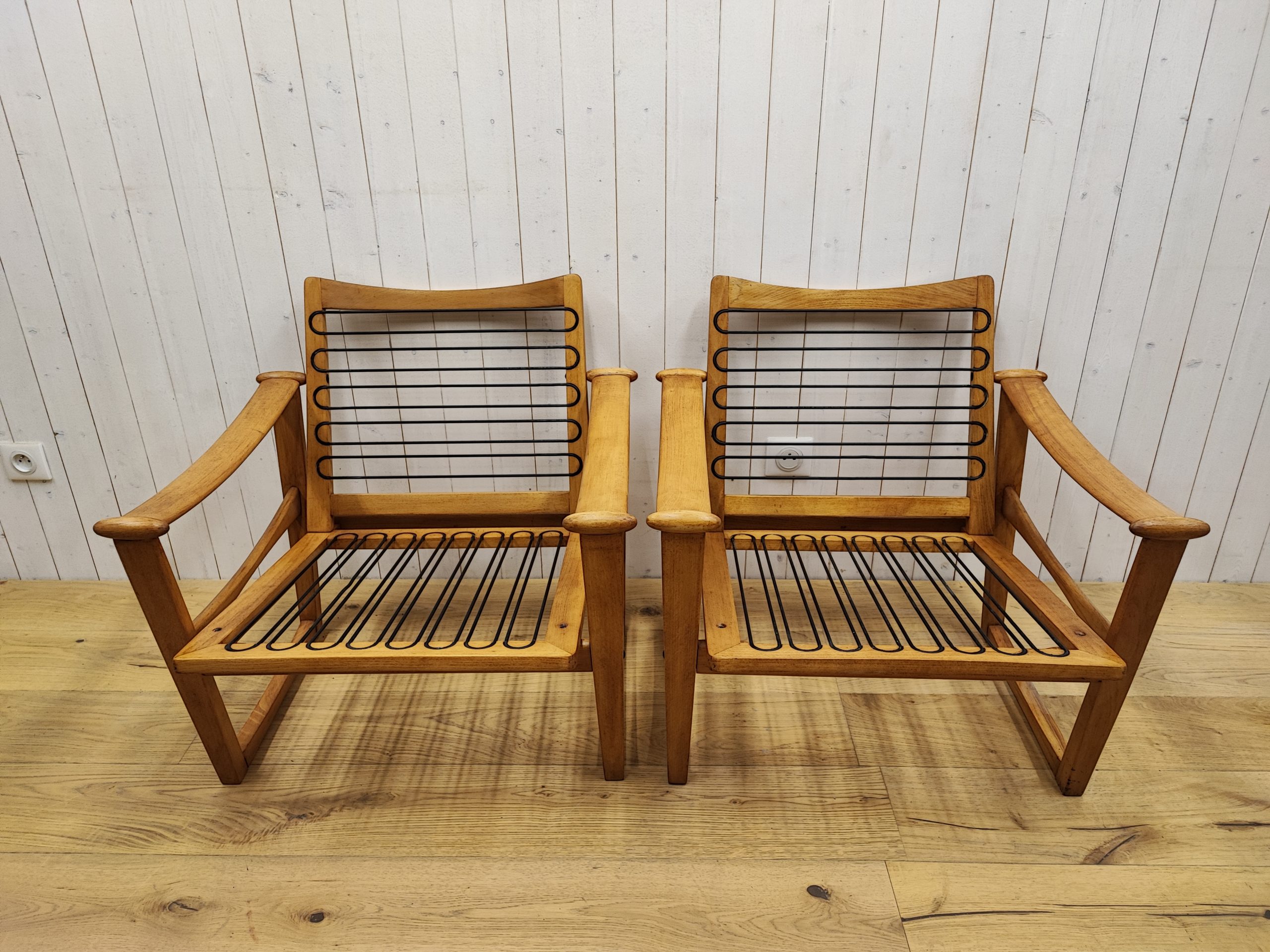 Paire de fauteuils scandinaves Finn Juhl – Image 4