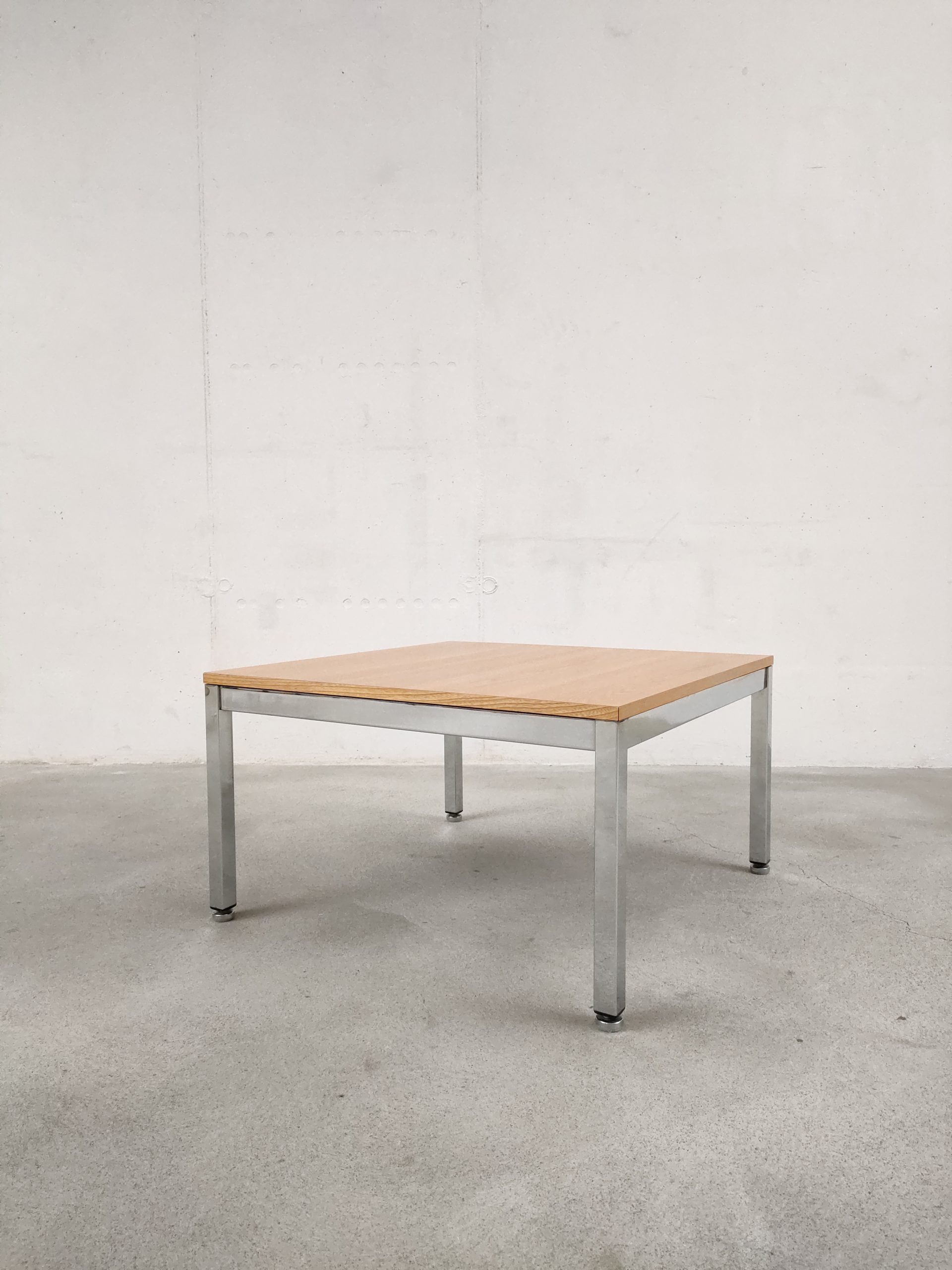 Table basse Florence Knoll – Image 2