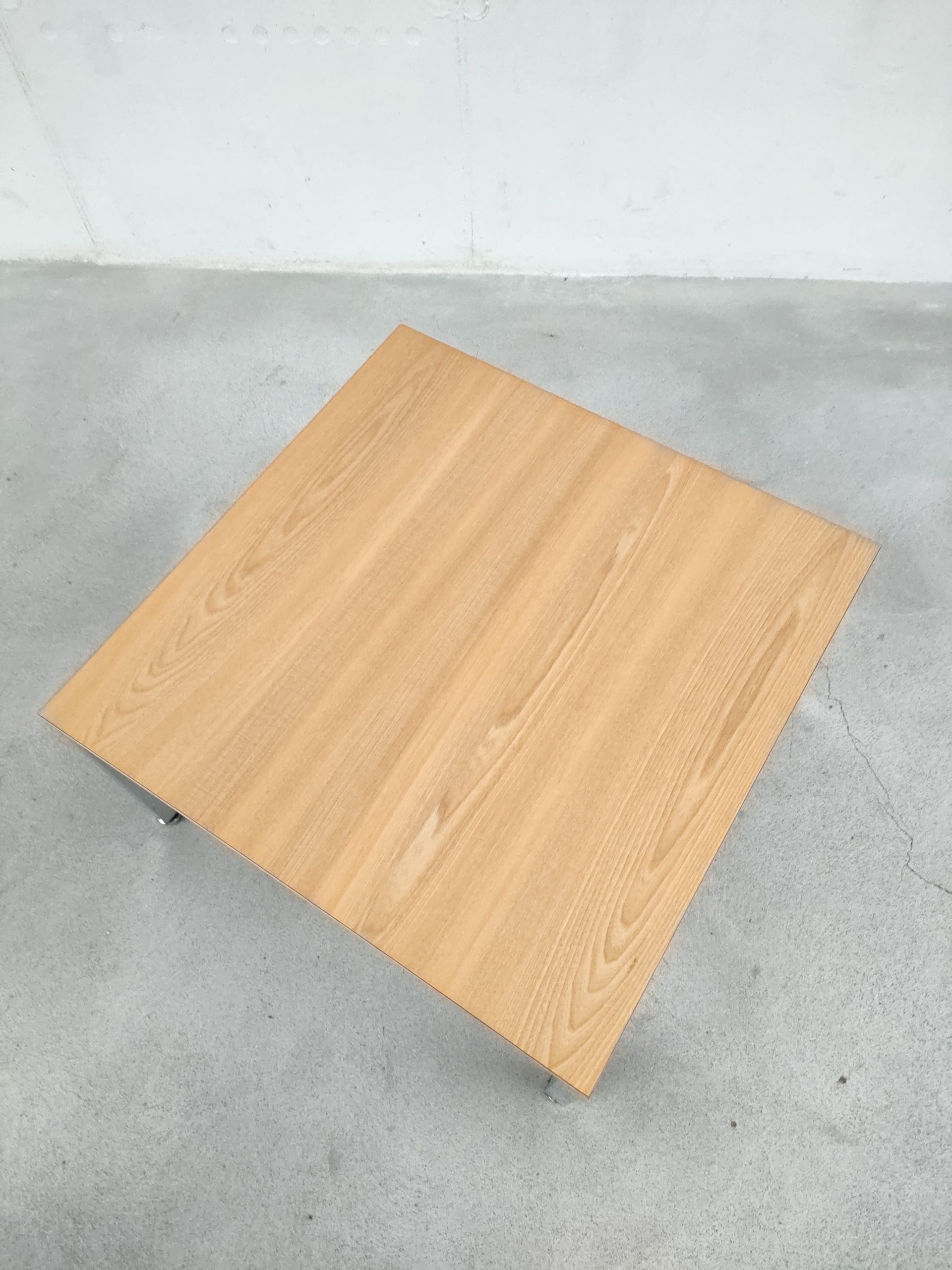 Table basse Florence Knoll – Image 4