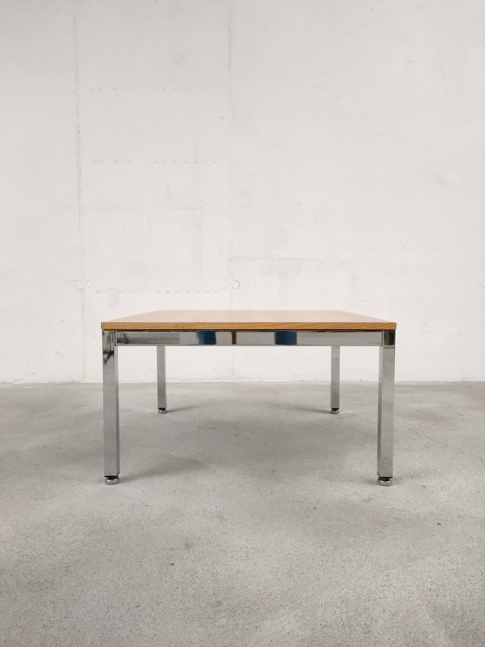 Table basse Florence Knoll – Image 5