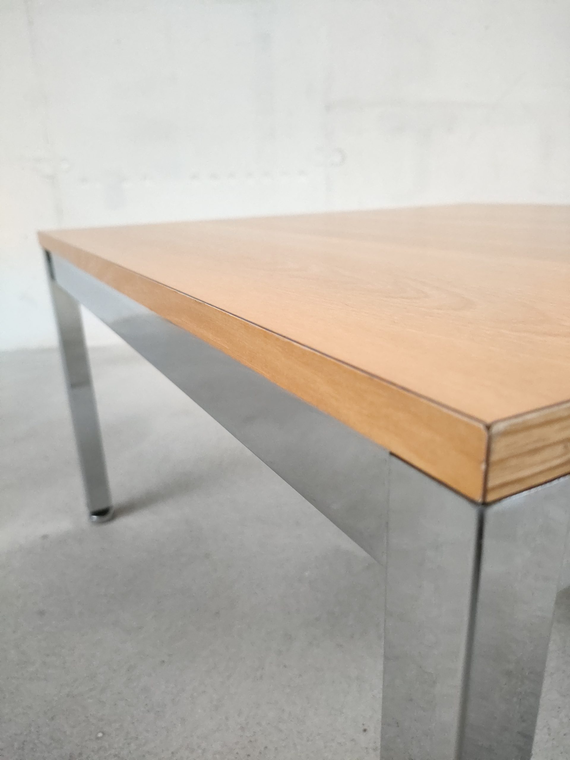 Table basse Florence Knoll – Image 8