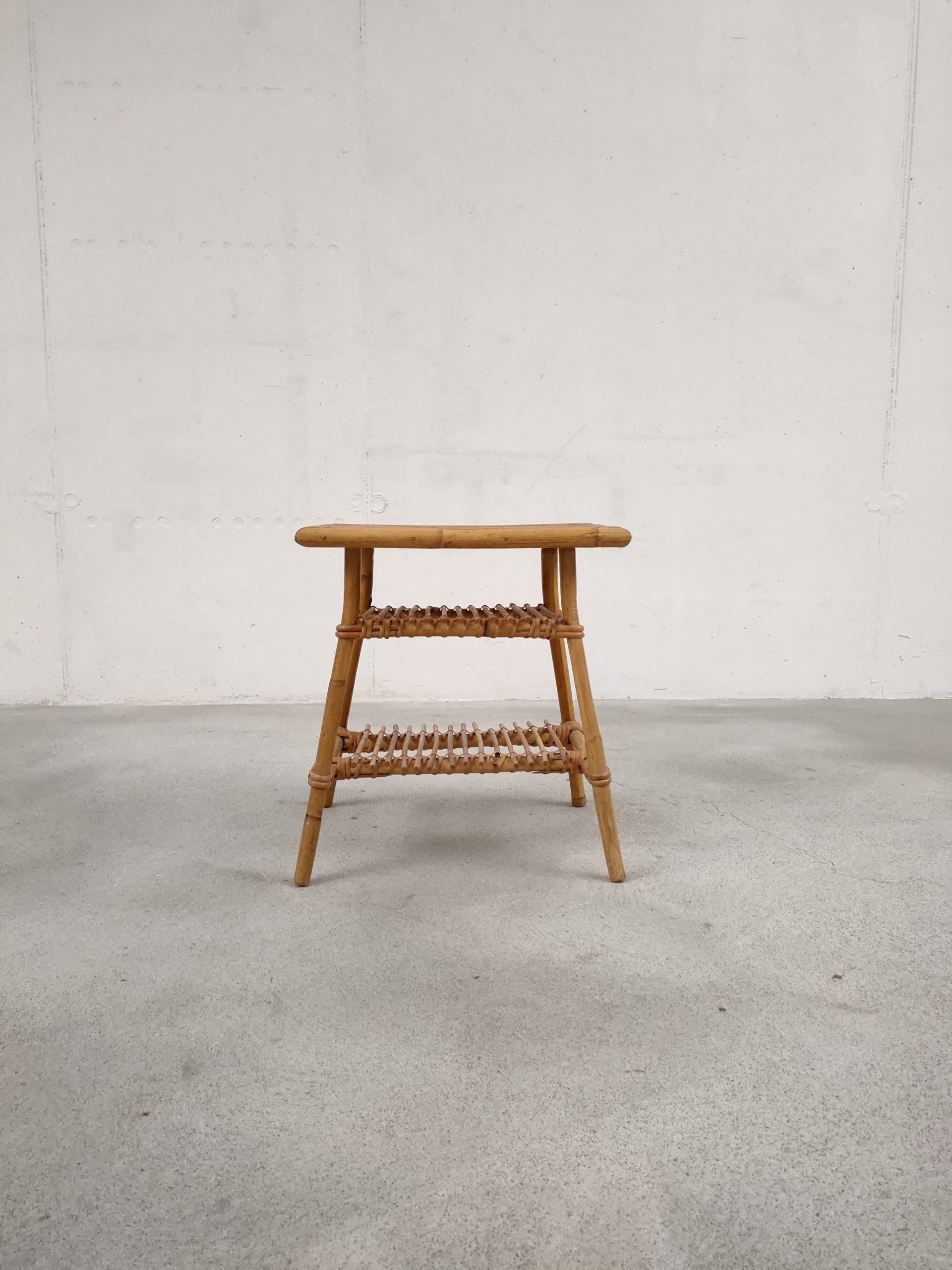 Table d'appoint en rotin et bambou – Image 4