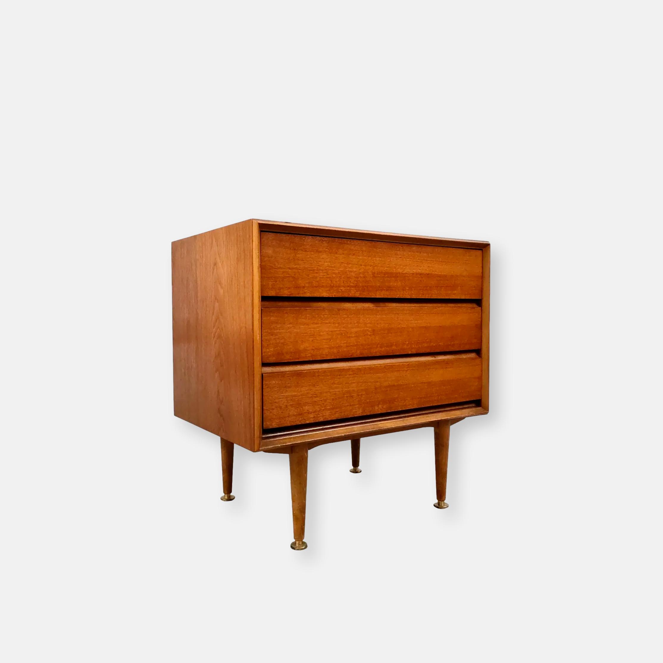 Meuble de rangement mobilier et objets déco vintage