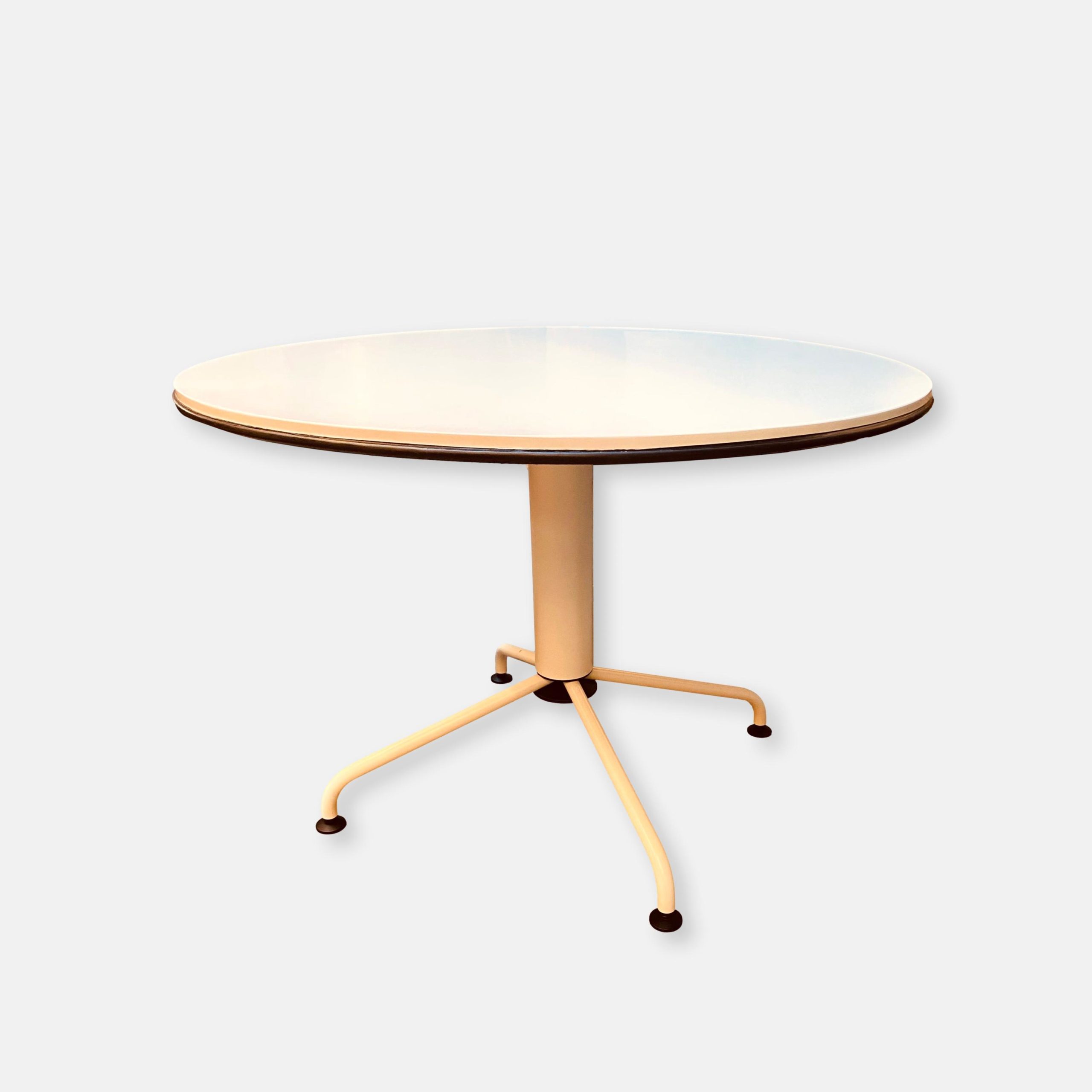 Dining Table by Vico Magistretti