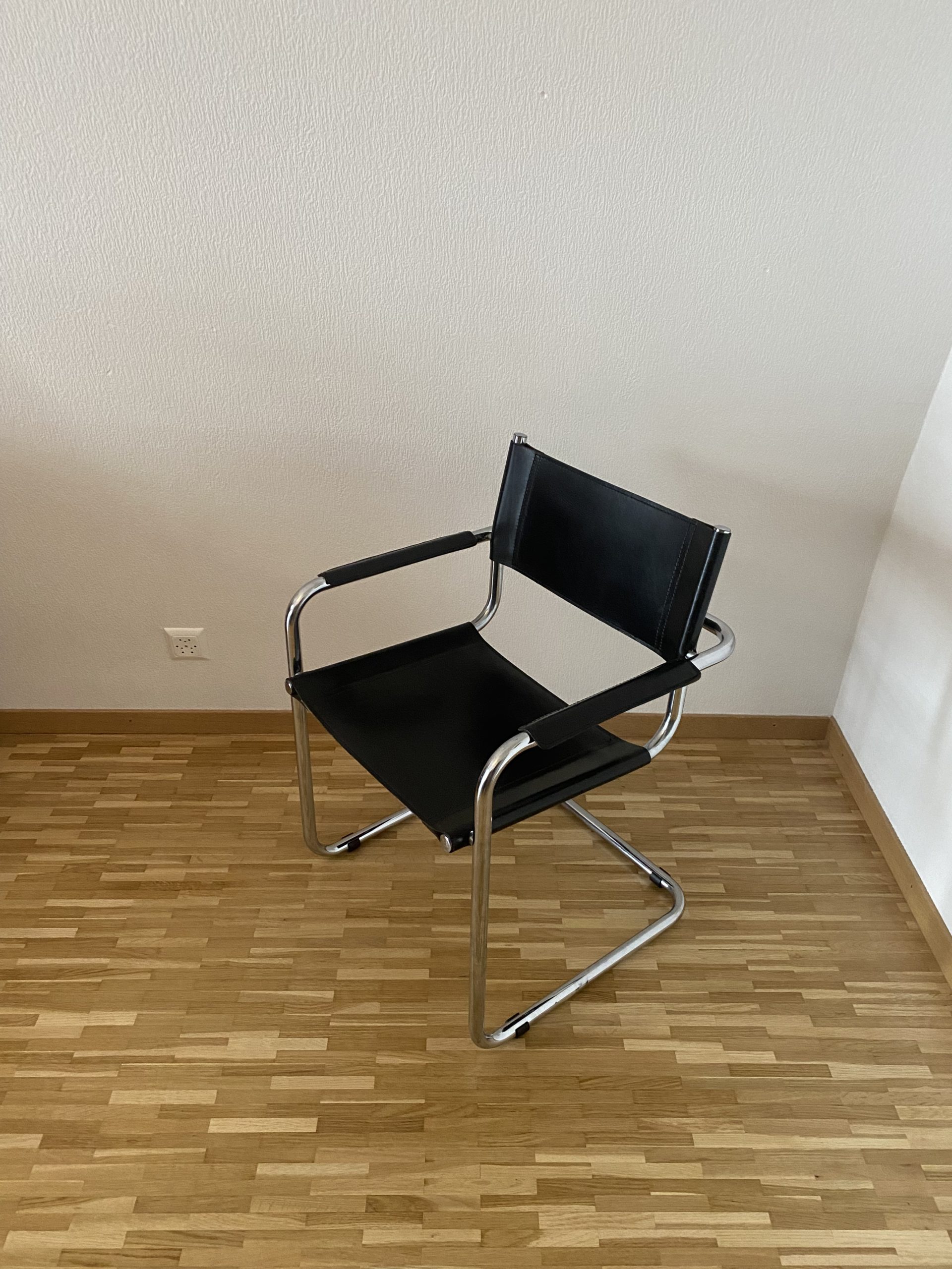 Paire de chaises cantilever – Image 5