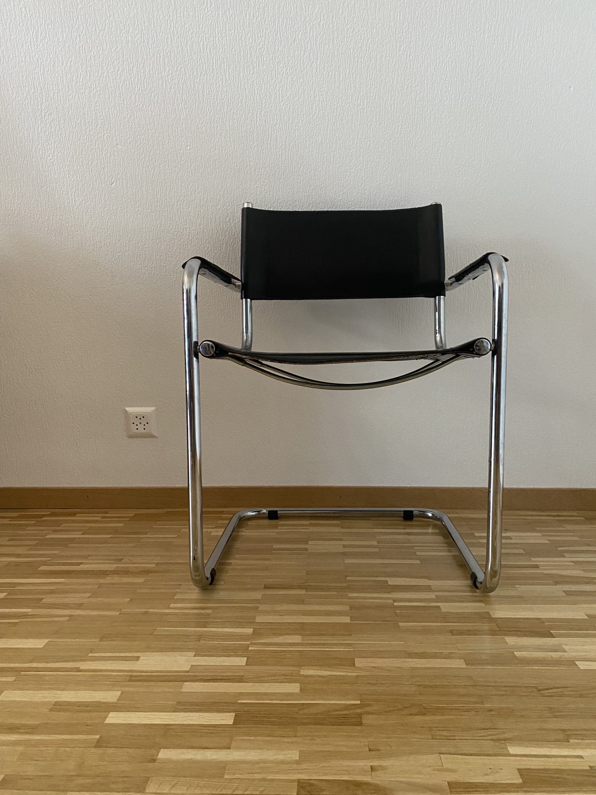 Paire de chaises cantilever – Image 8