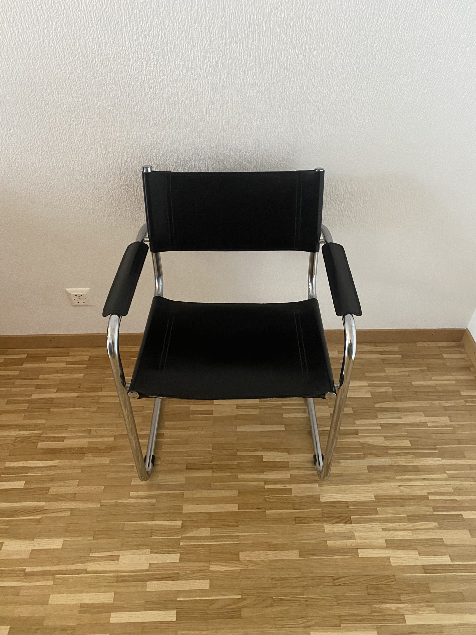 Paire de chaises cantilever – Image 9