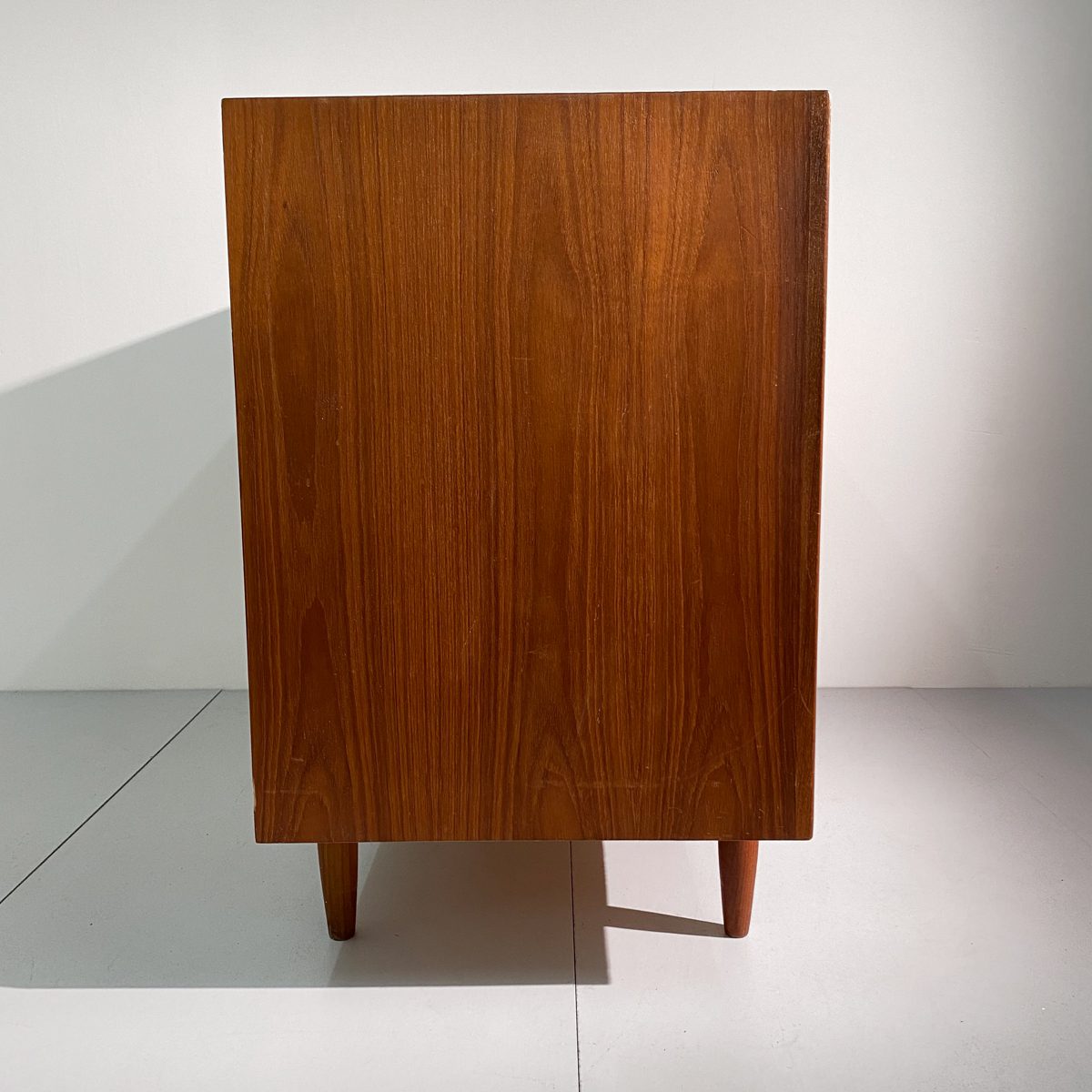 Commode vintage scandinave à 4 tiroirs en teak – Image 7