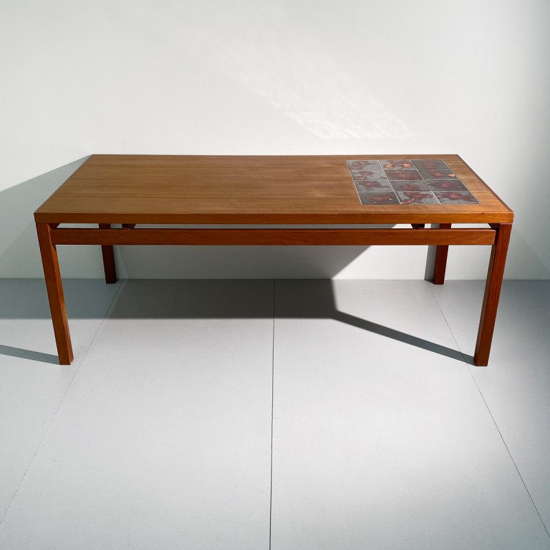 Table danoise en bois avec carreaux en céramique – Image 2