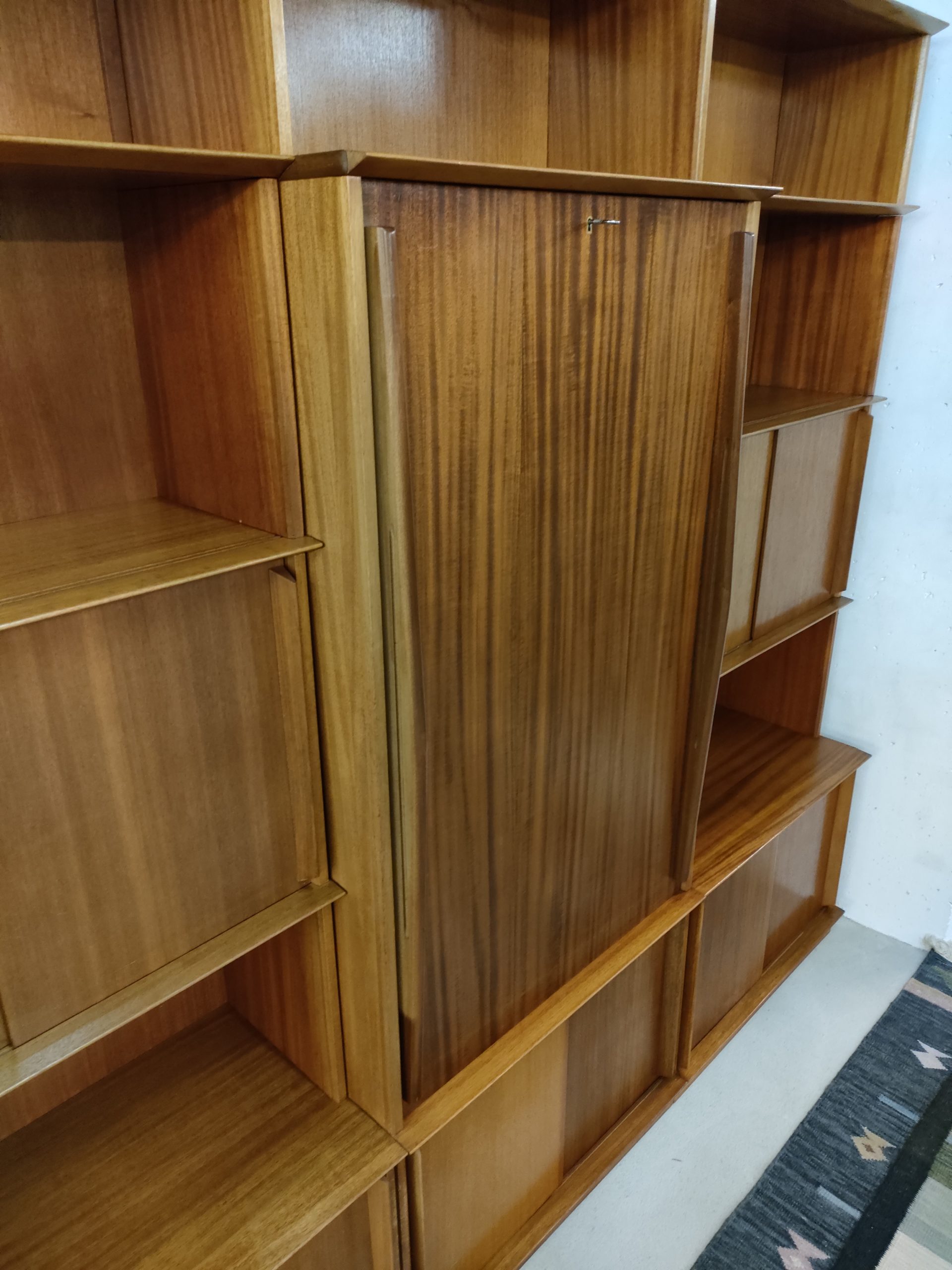 Étagère bibliothèque Oscar avec table intégrée – Image 14