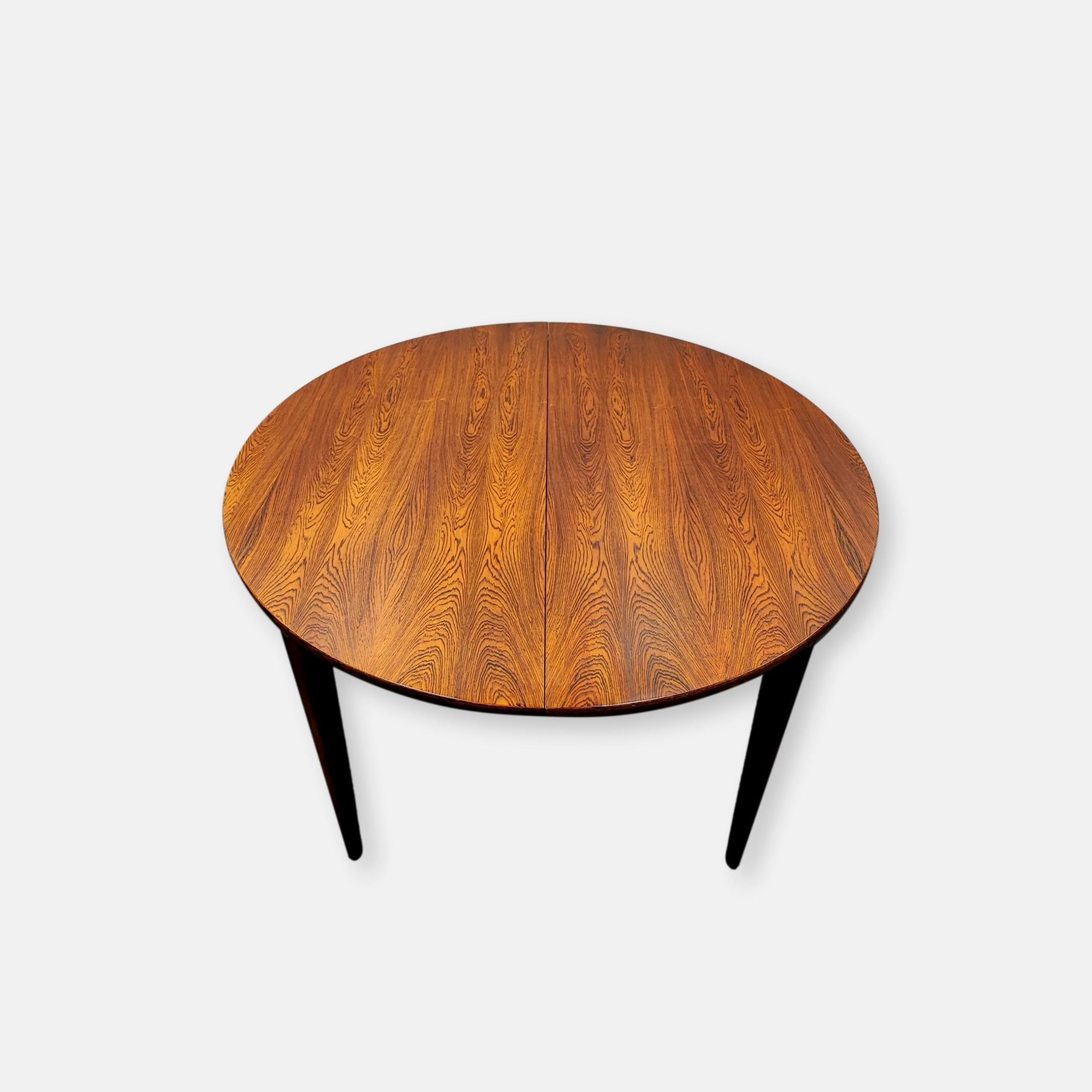 Table scandinave en palissandre